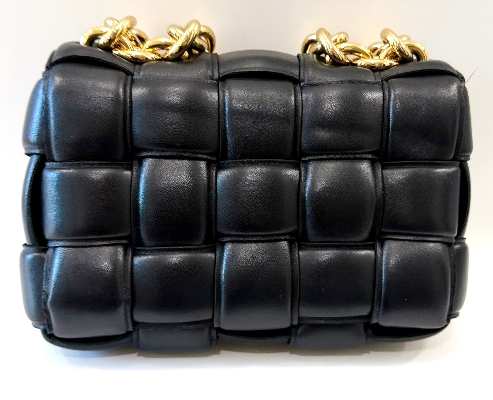 BOTTEGA VENETA MAXI INTRECCIO CHAIN CASSETTE CROSSBODY BAG