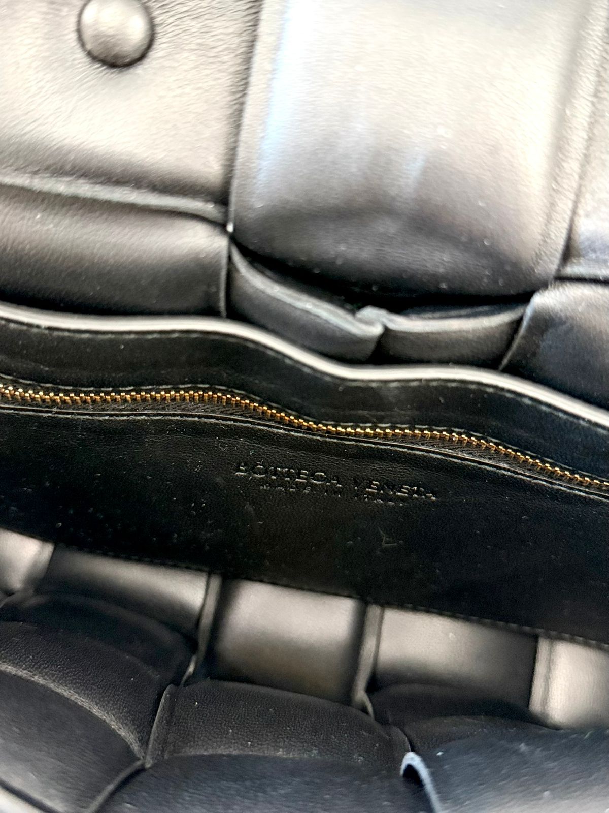 BOTTEGA VENETA MAXI INTRECCIO CHAIN CASSETTE CROSSBODY BAG