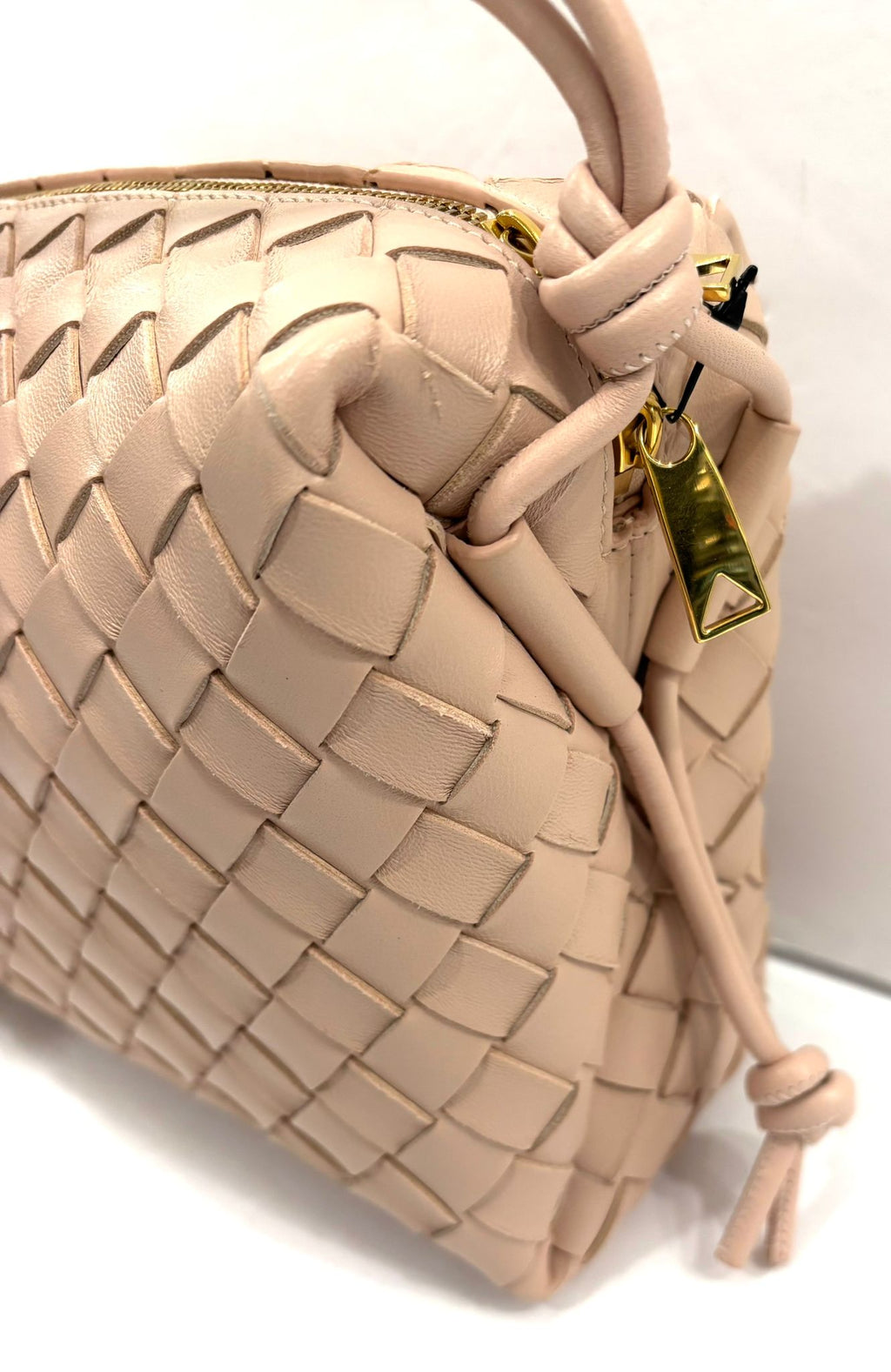 BOTTEGA VENETA NAPPA INTRECCIATO SMALL LOOP CAMERA BAG