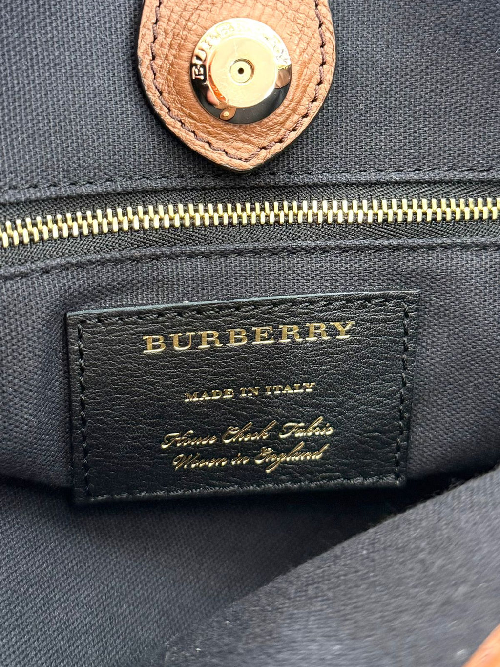 BURBERRY MEDIUM BANNER HOUSE CHECK CALFSKIN LEATHER TOTE BAG
