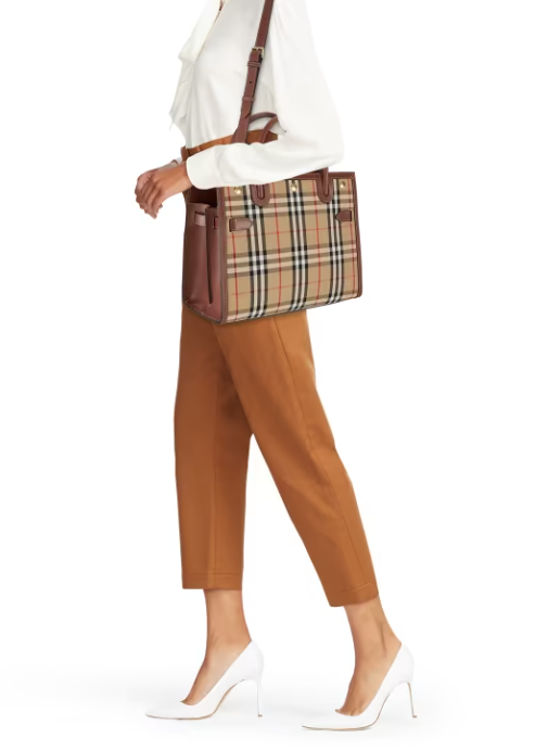 BURBERRY TITLE CHECK TOTE BAG