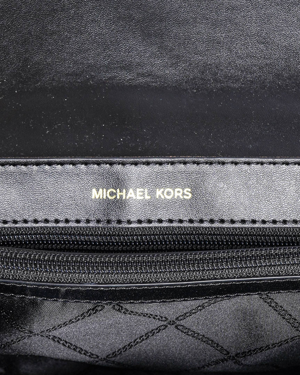 Michael Kors Bradshaw Medium Messenger Crossbody Bag