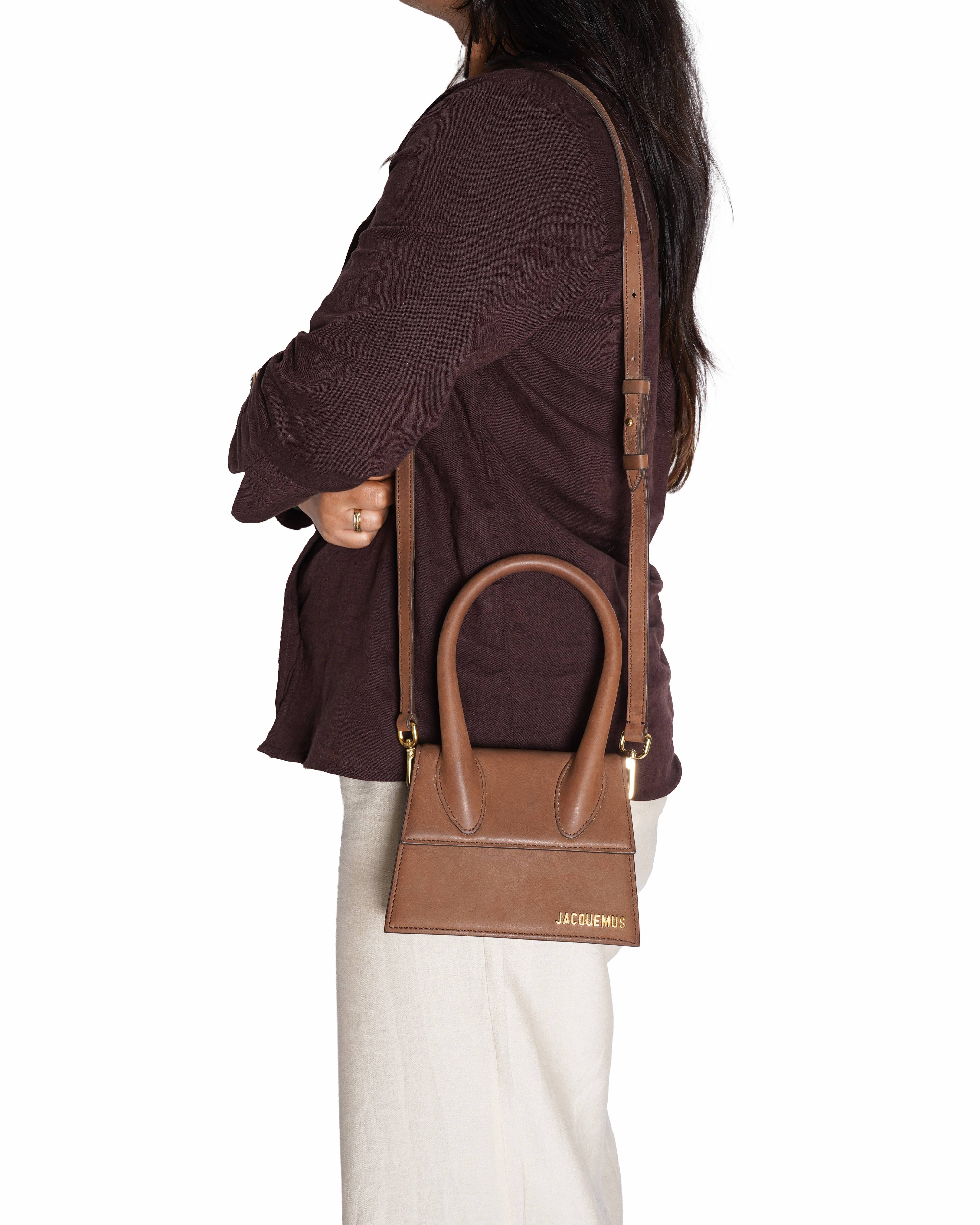 Jacquemus Le Chiquito Moyen Crossbody Bag In Brown