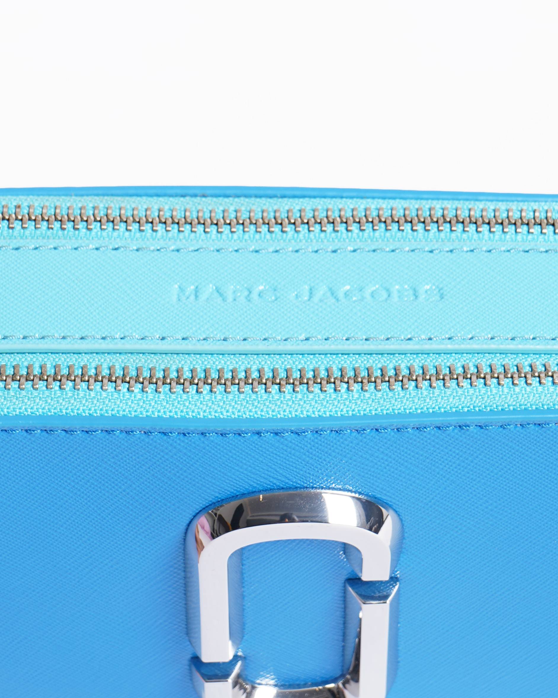 New Marc Jacobs Snapshot bag in electric blue