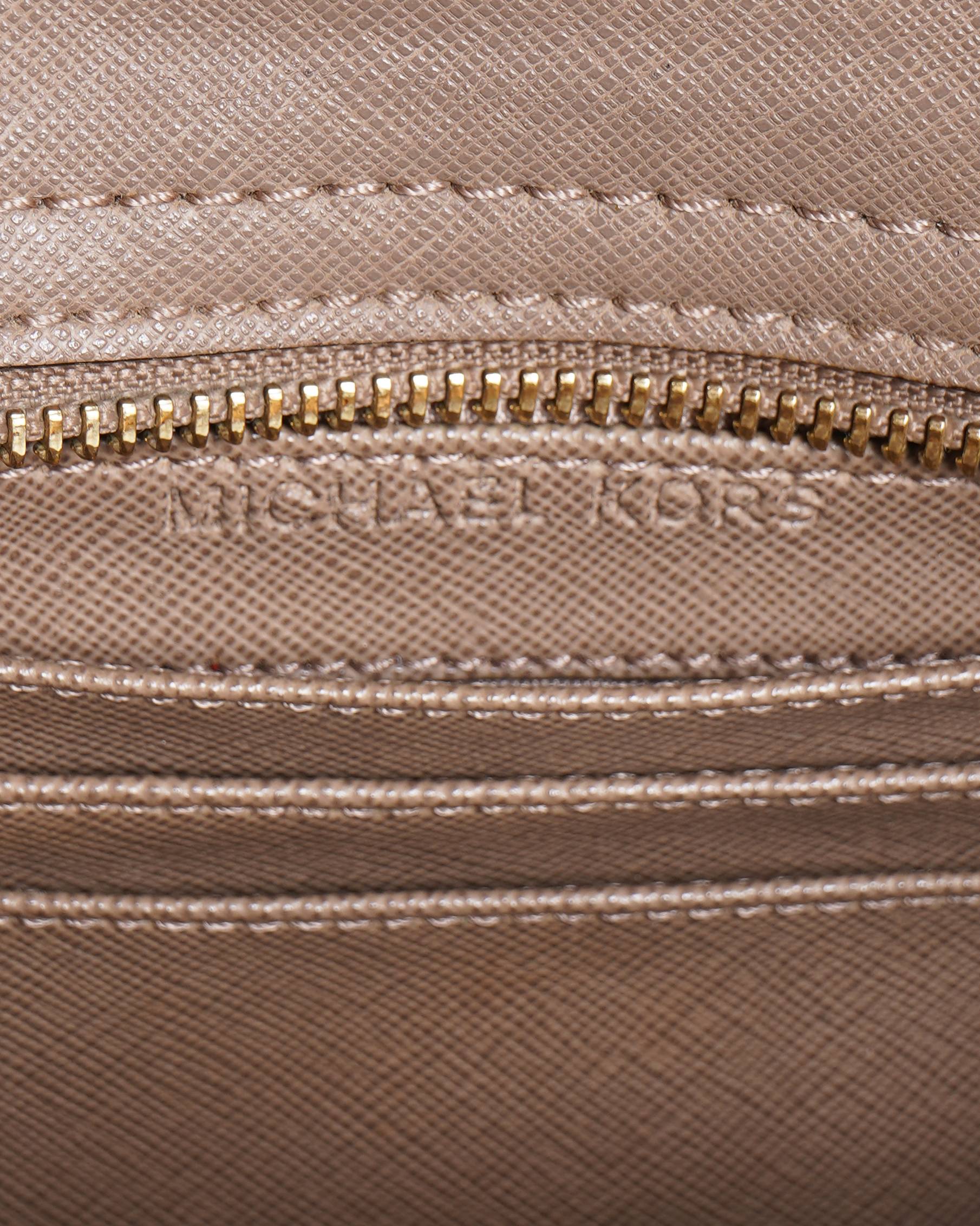 Michael kors  Leather Mini Selma Crossbody bag