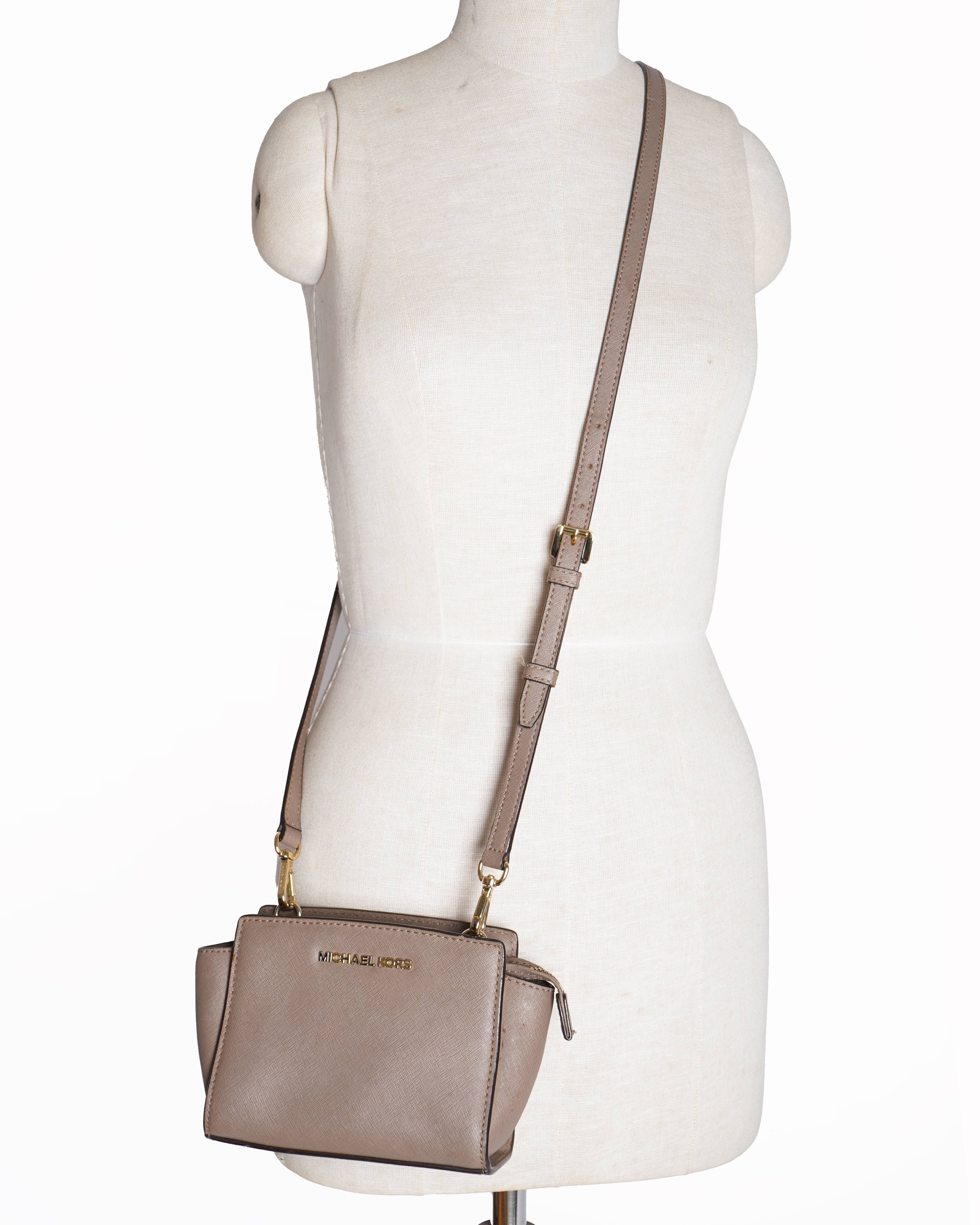 Michael kors  Leather Mini Selma Crossbody bag