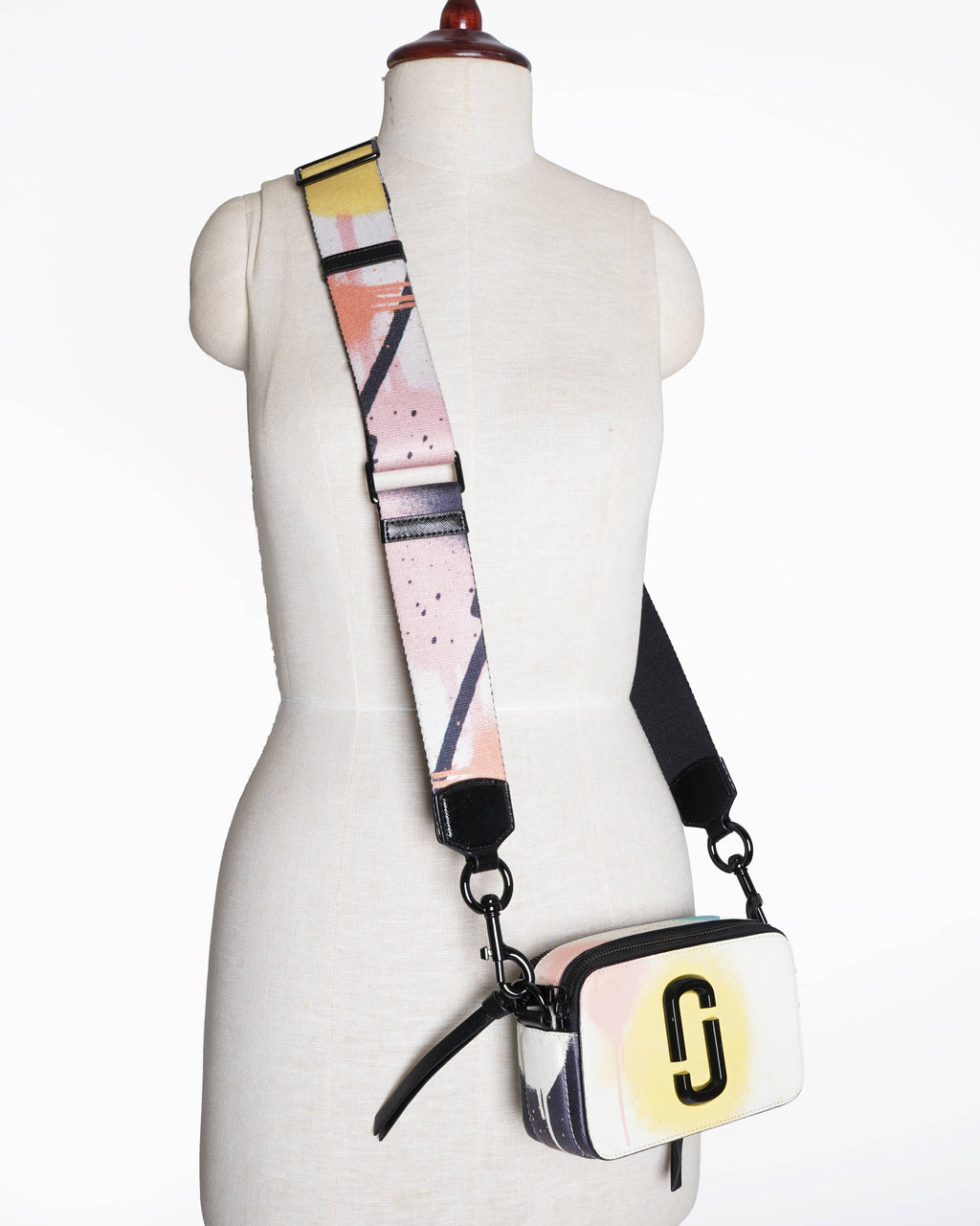 Marc Jacobs  Snapshot patent leather crossbody bag