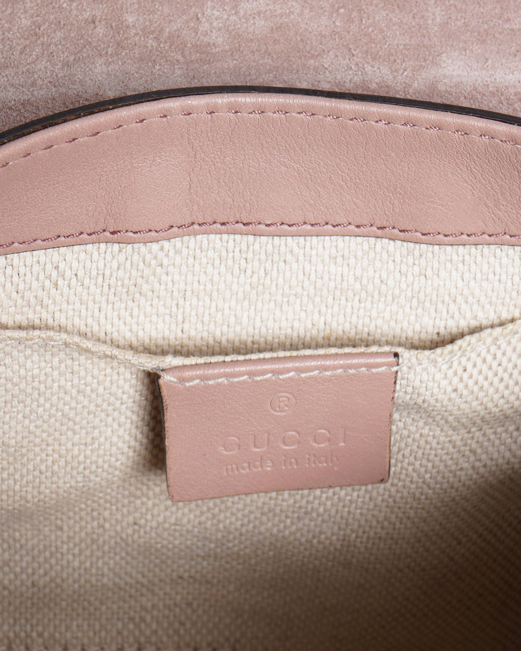 Gucci Beige Patent Leather Soho Flap Chain Crossbody Bag