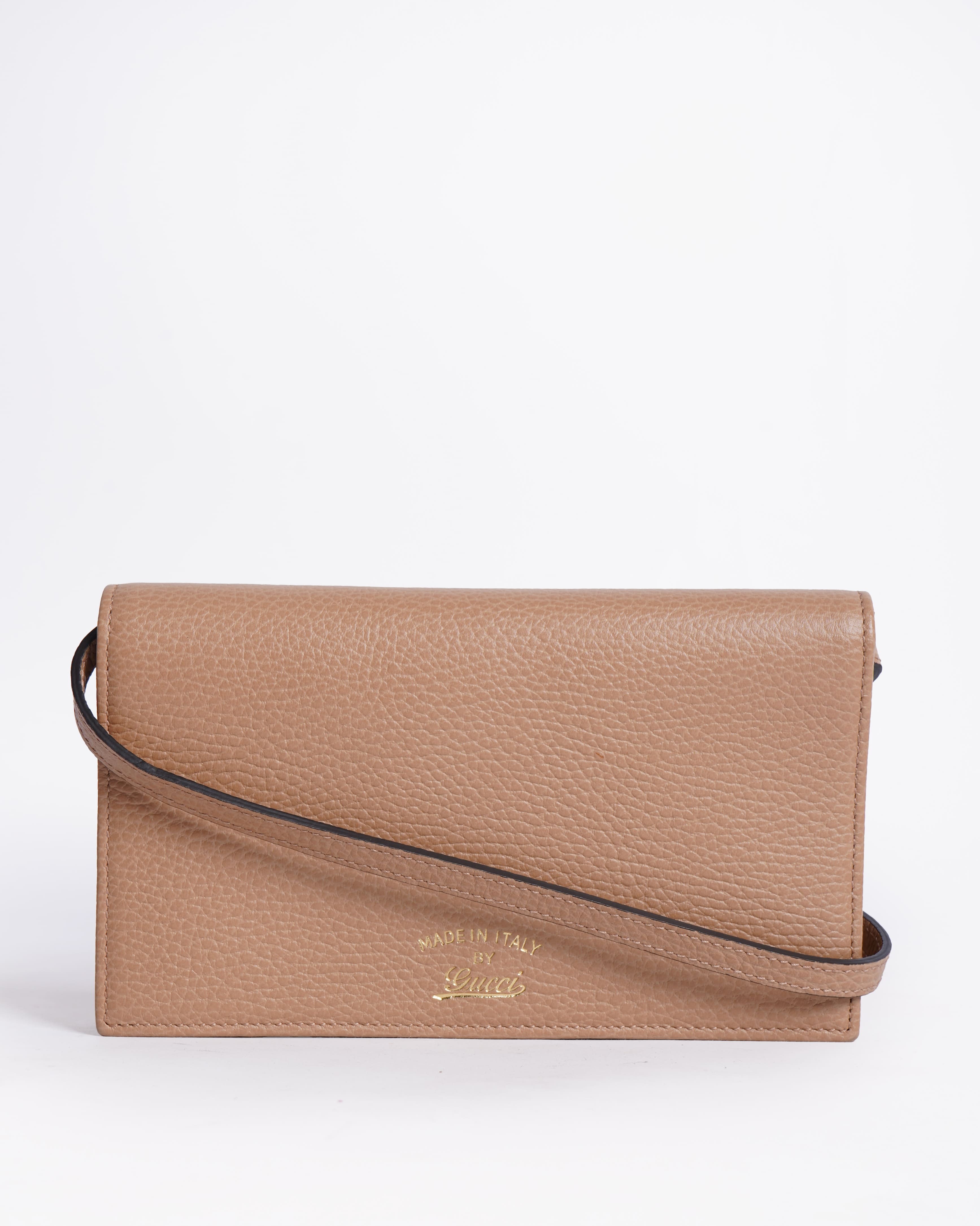 New Gucci Mini Cameila Sling In Beige
