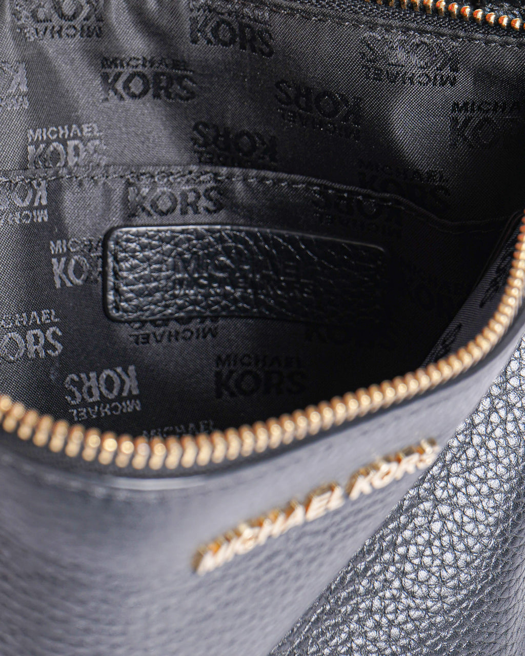 Michael Kors Crossbody In Black