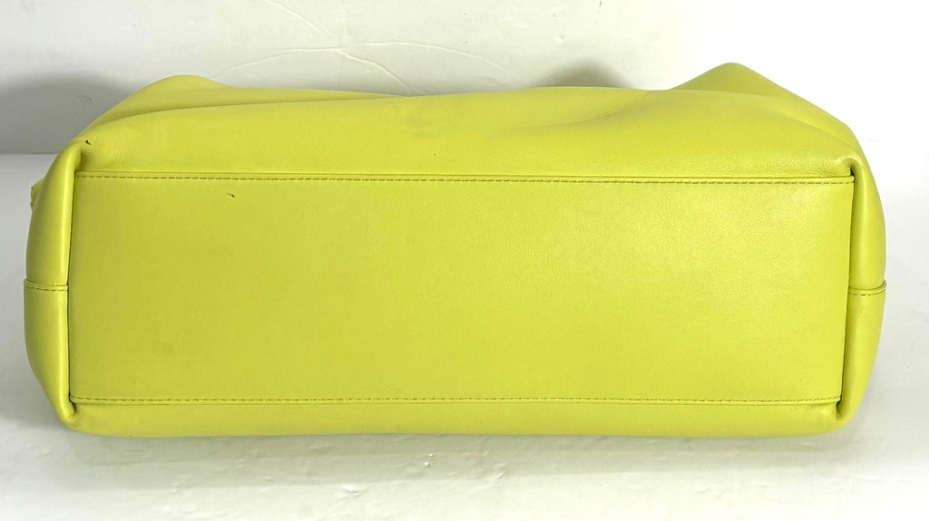 BOTTEGA VENETA CALFSKIN POINT TOP HADLE MEDIUM BAG