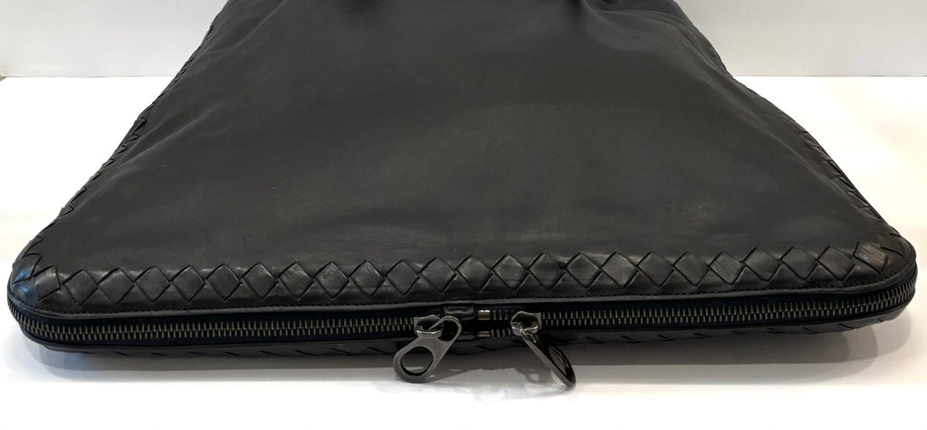 BOTTEGA VENETA INTRECCIATO LEATHER TOTE BAG