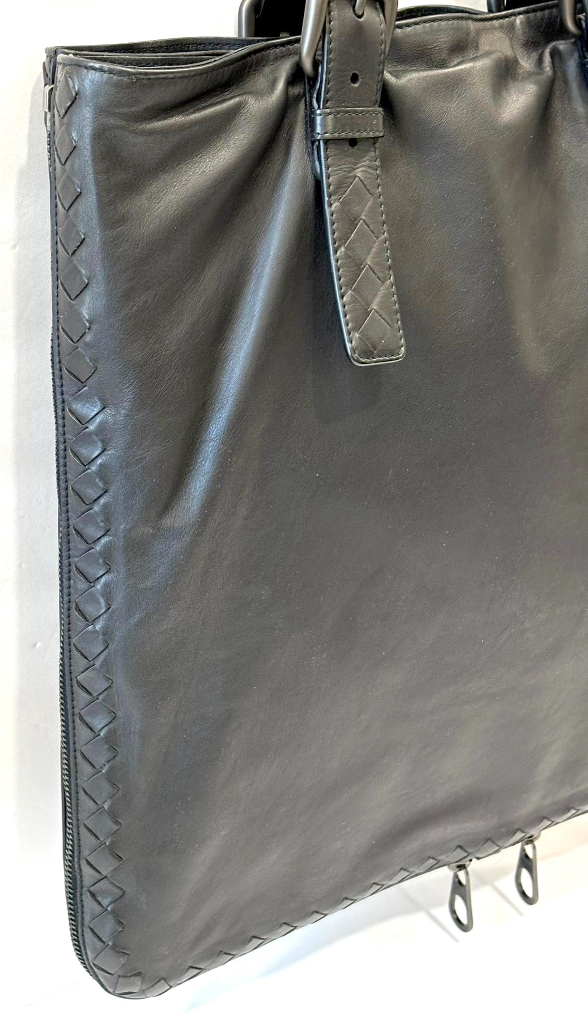 BOTTEGA VENETA INTRECCIATO LEATHER TOTE BAG