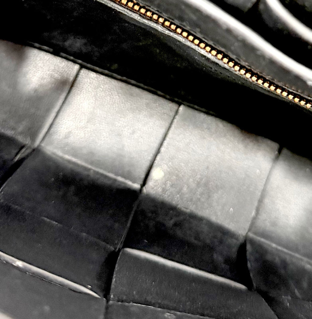 BOTTEGA VENETA INTRECCIATO CASSETTE PATENT LEATHER BAG