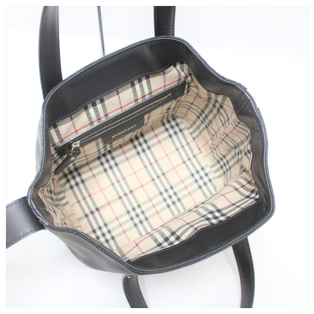 BURBERRY VINTAGE LEATHER SHOULDER BAG