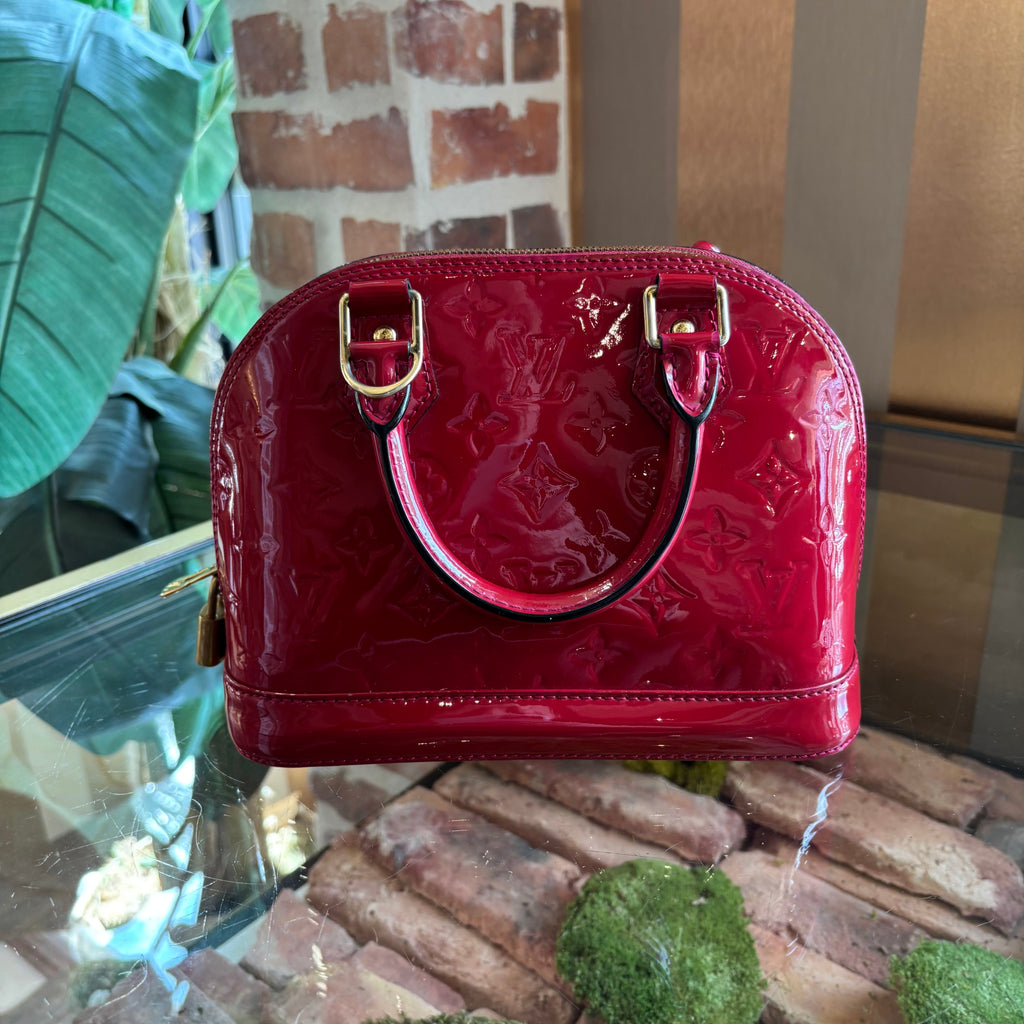 LOUIS VUITTON Red Alma Vernis BB