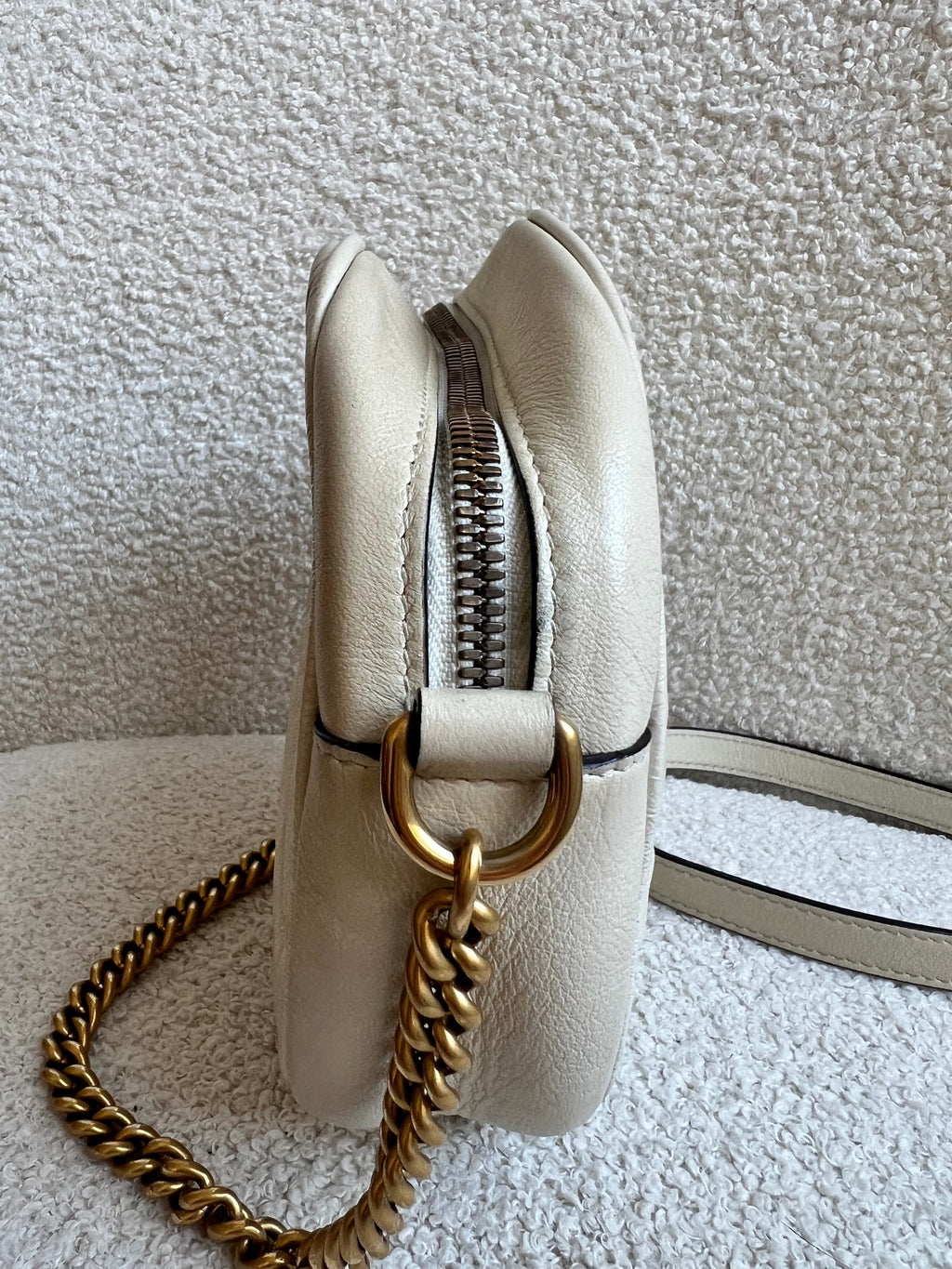 Gucci GG Round White Marmont Small Shoulder Bag (RRP £1,090)