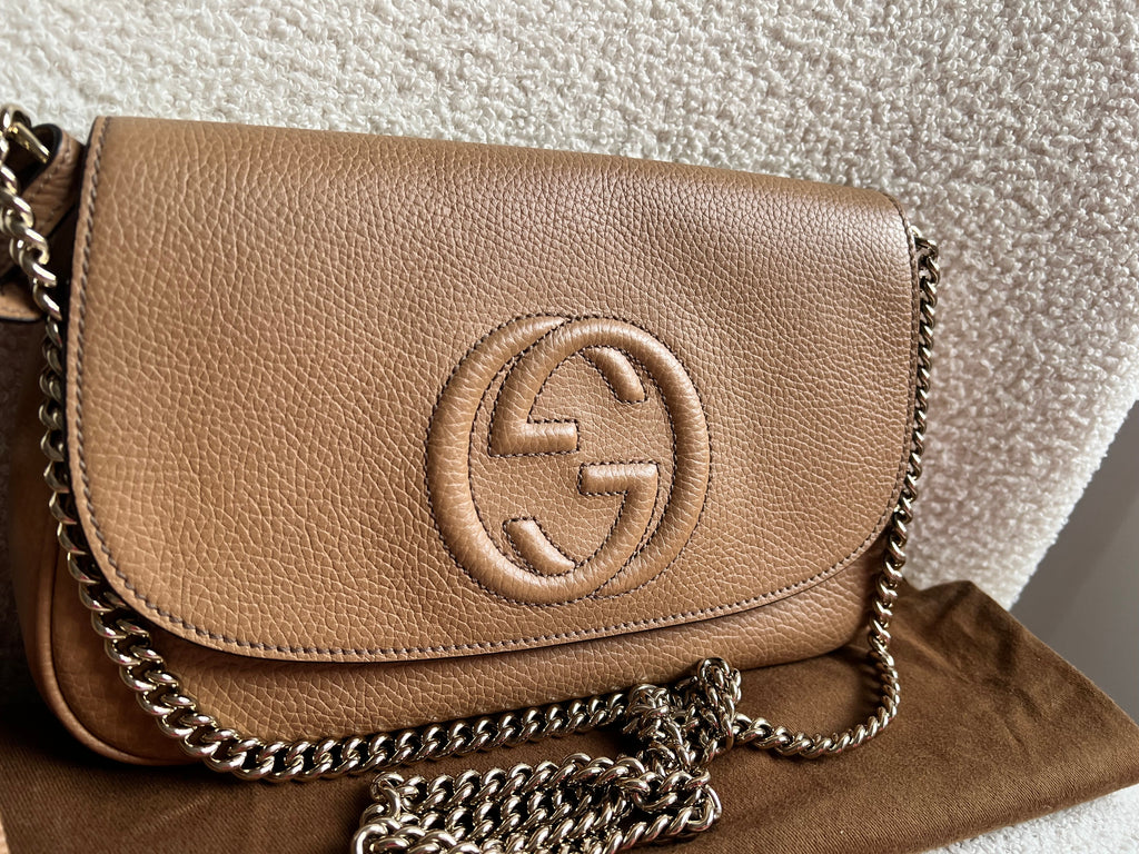 Gucci Beige Soho Chain Crossbody Flap Bag