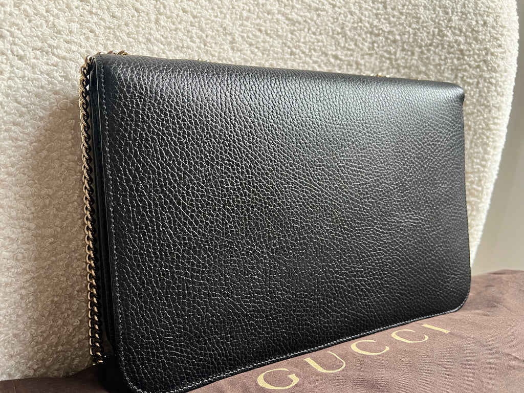 Gucci Interlocking GG Black Medium Shoulder Bag