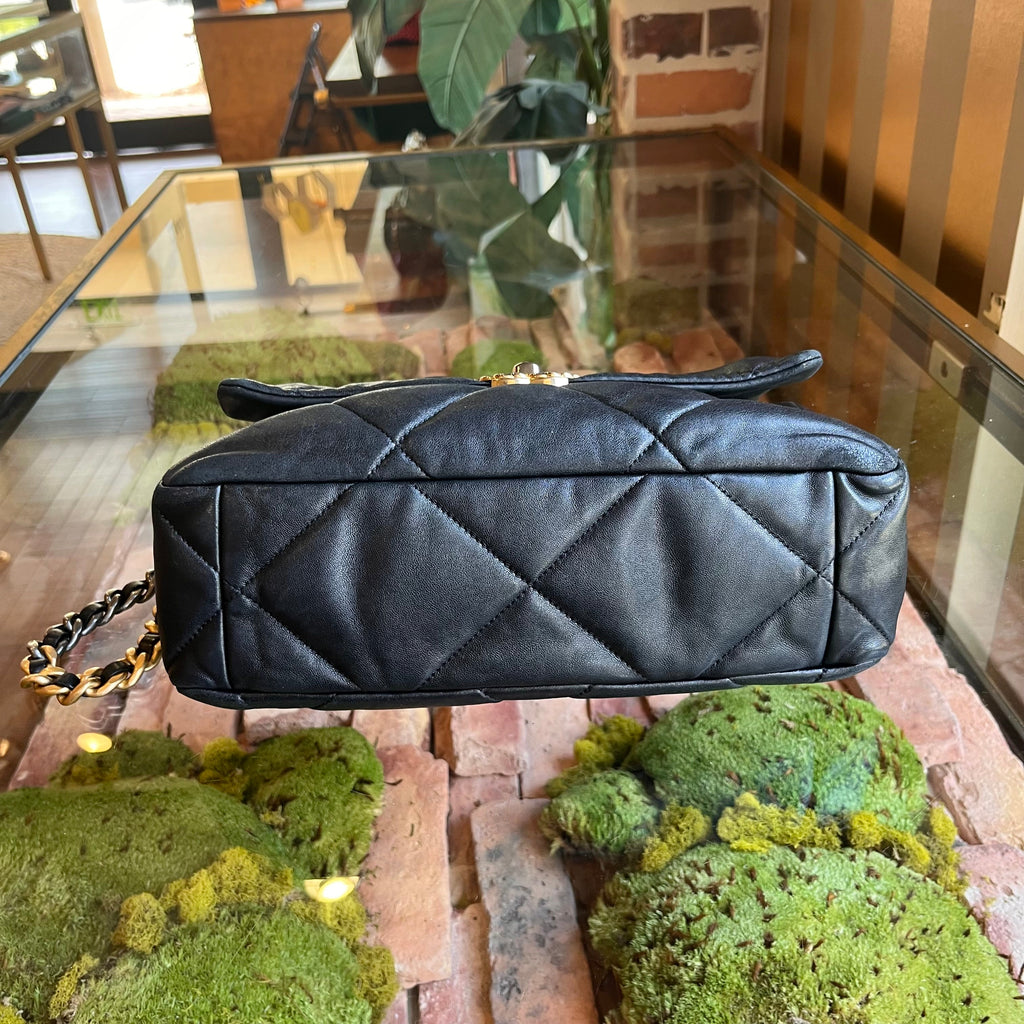 CHANEL 19 Medium Black Quilted Goatskin Shoulder Bag