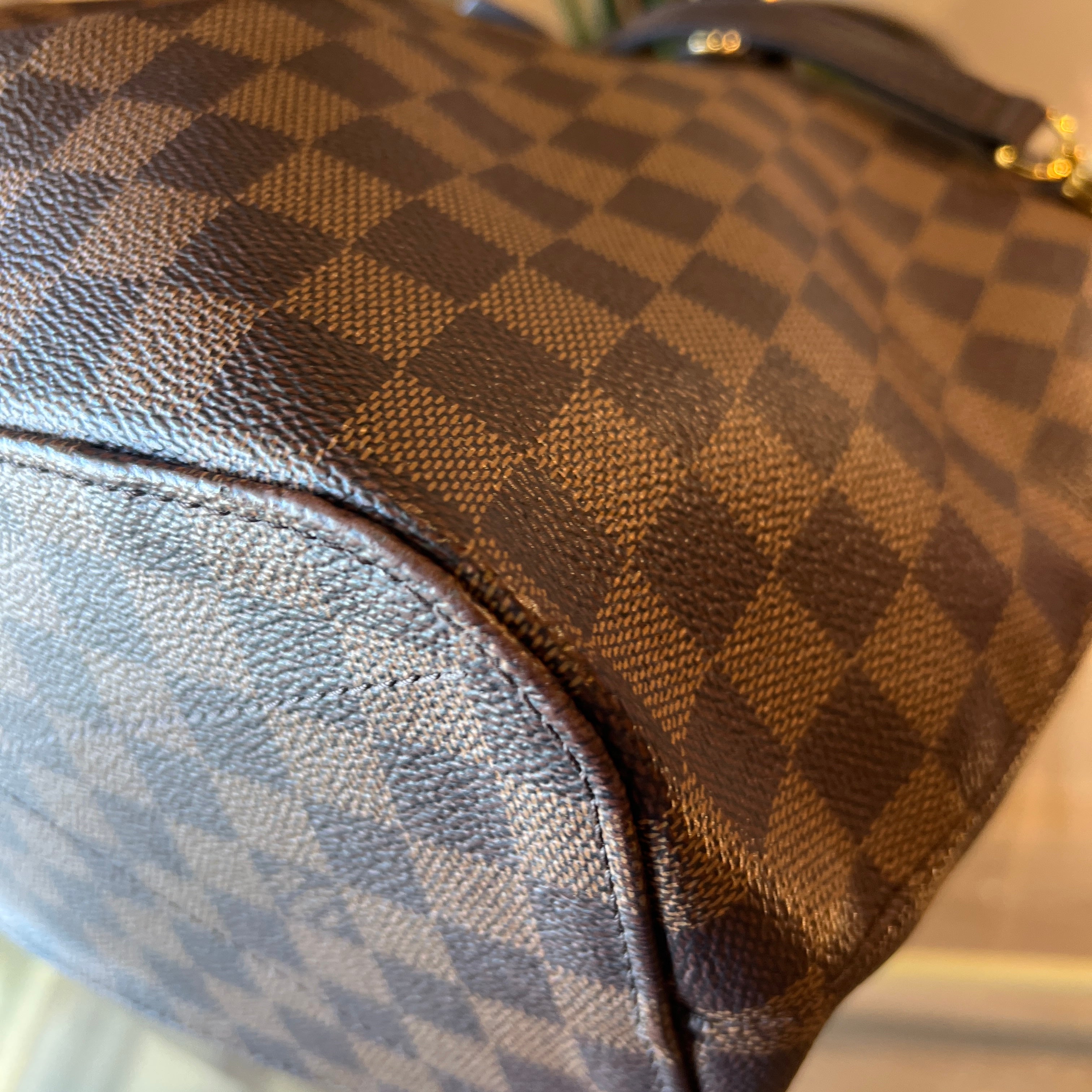 LOUIS VUITTON Damier Ebene Siena MM
