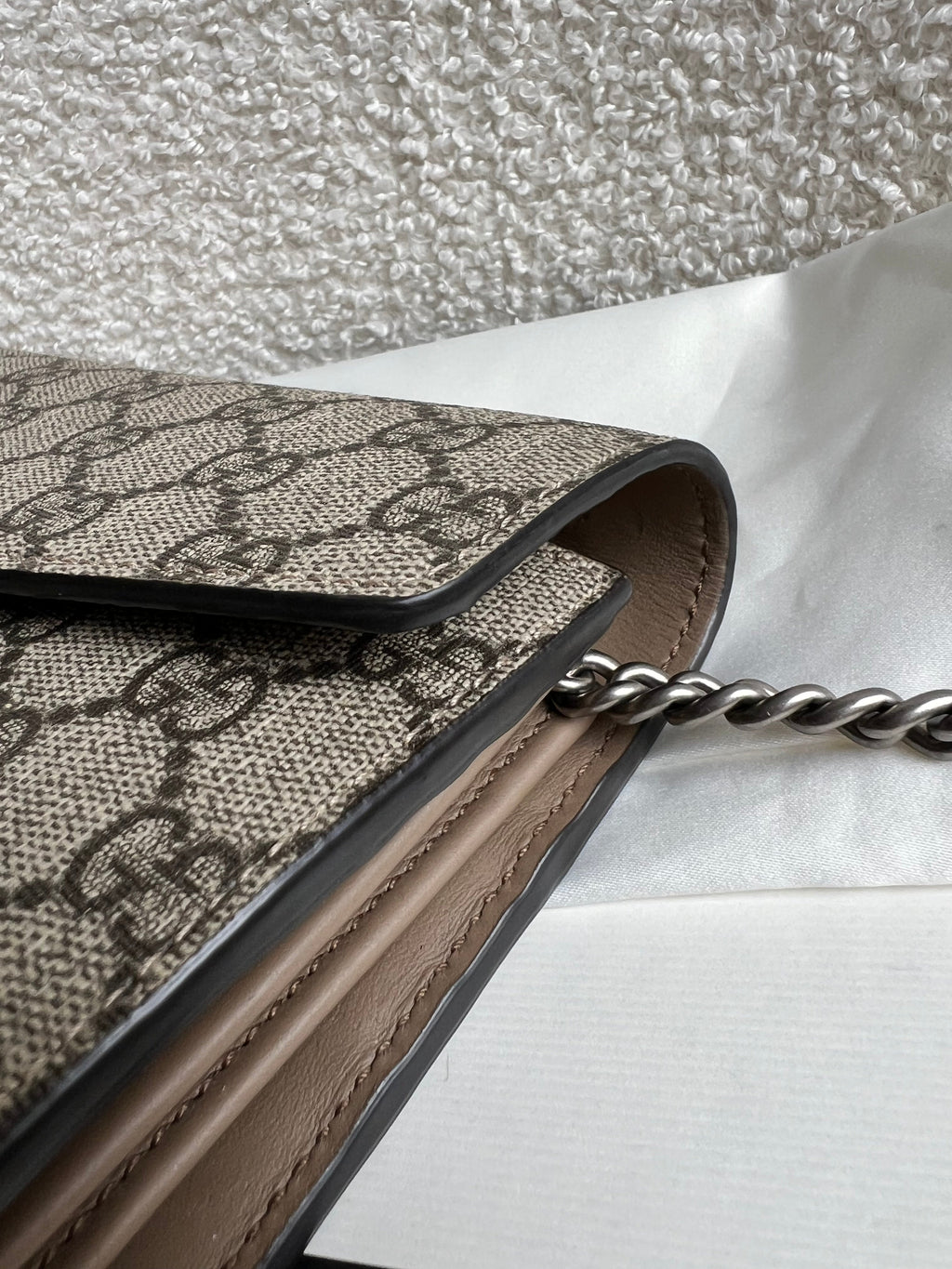 Gucci Dionysus GG Supreme Chain Wallet (RRP £1400)