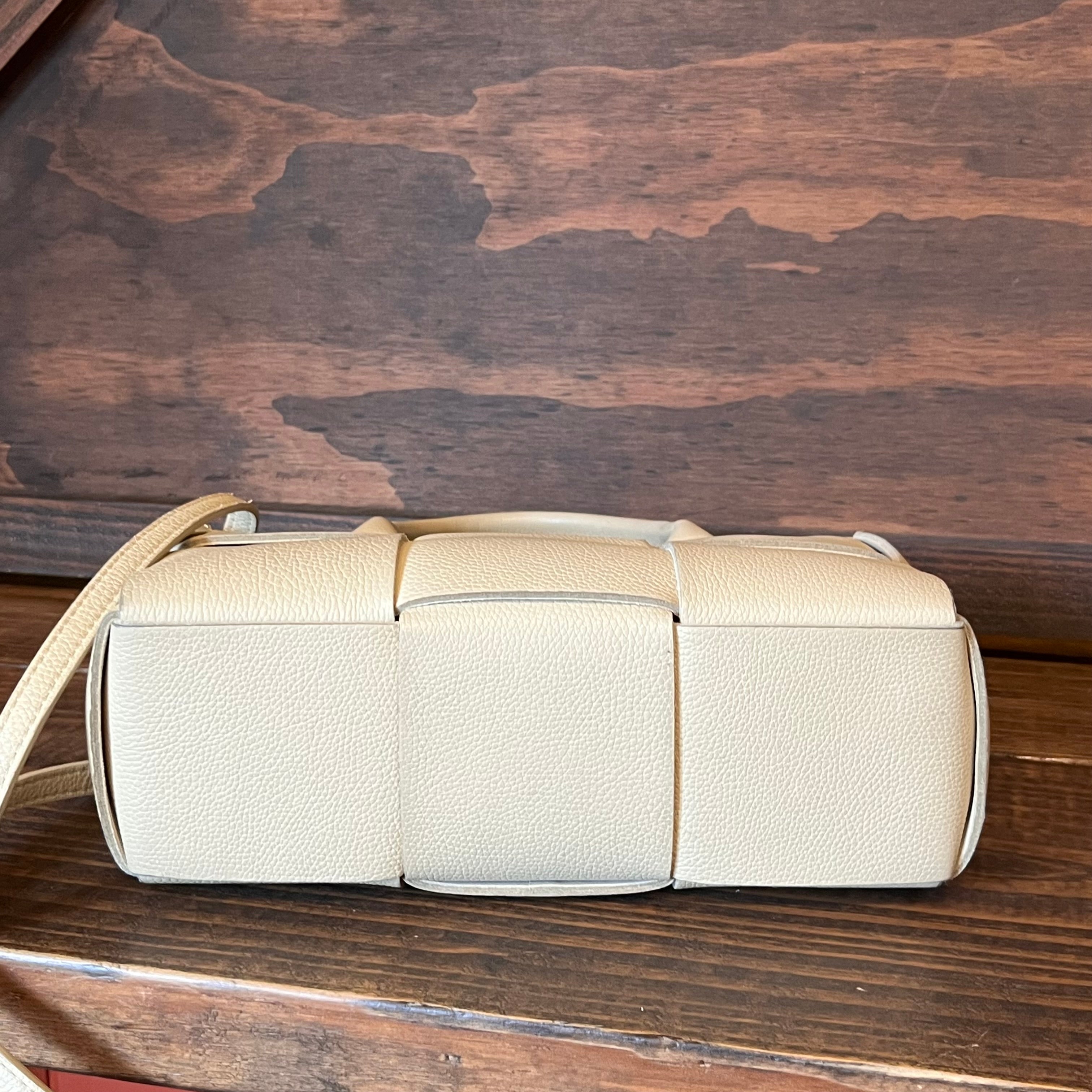 BOTTEGA VENETA Mini Arco Beige Grained Calfskin Tote Bag