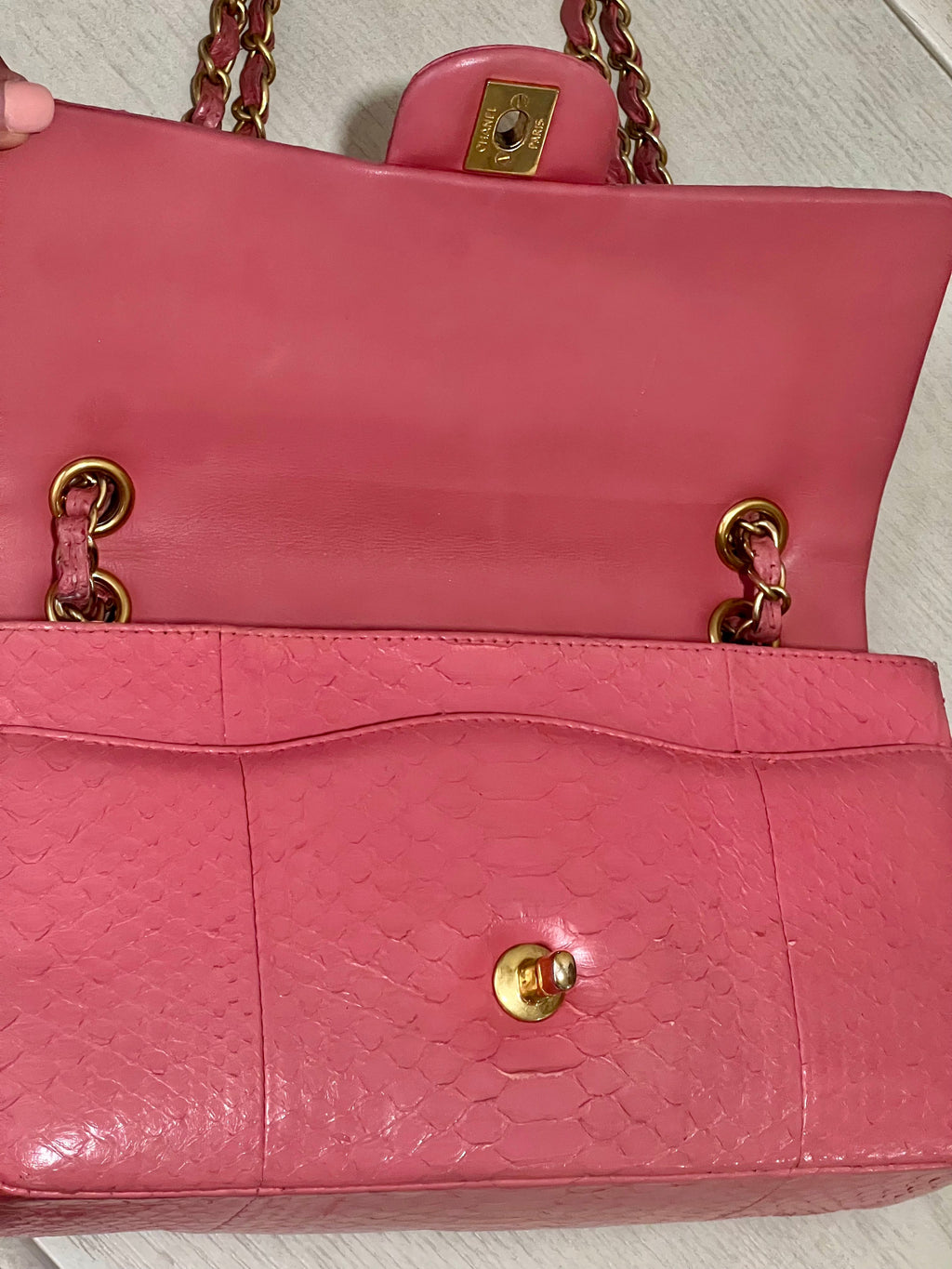 CHANEL 2.55 CLASSIC FLAP MEDIUM PINK PYTHON SHOULDER BAG