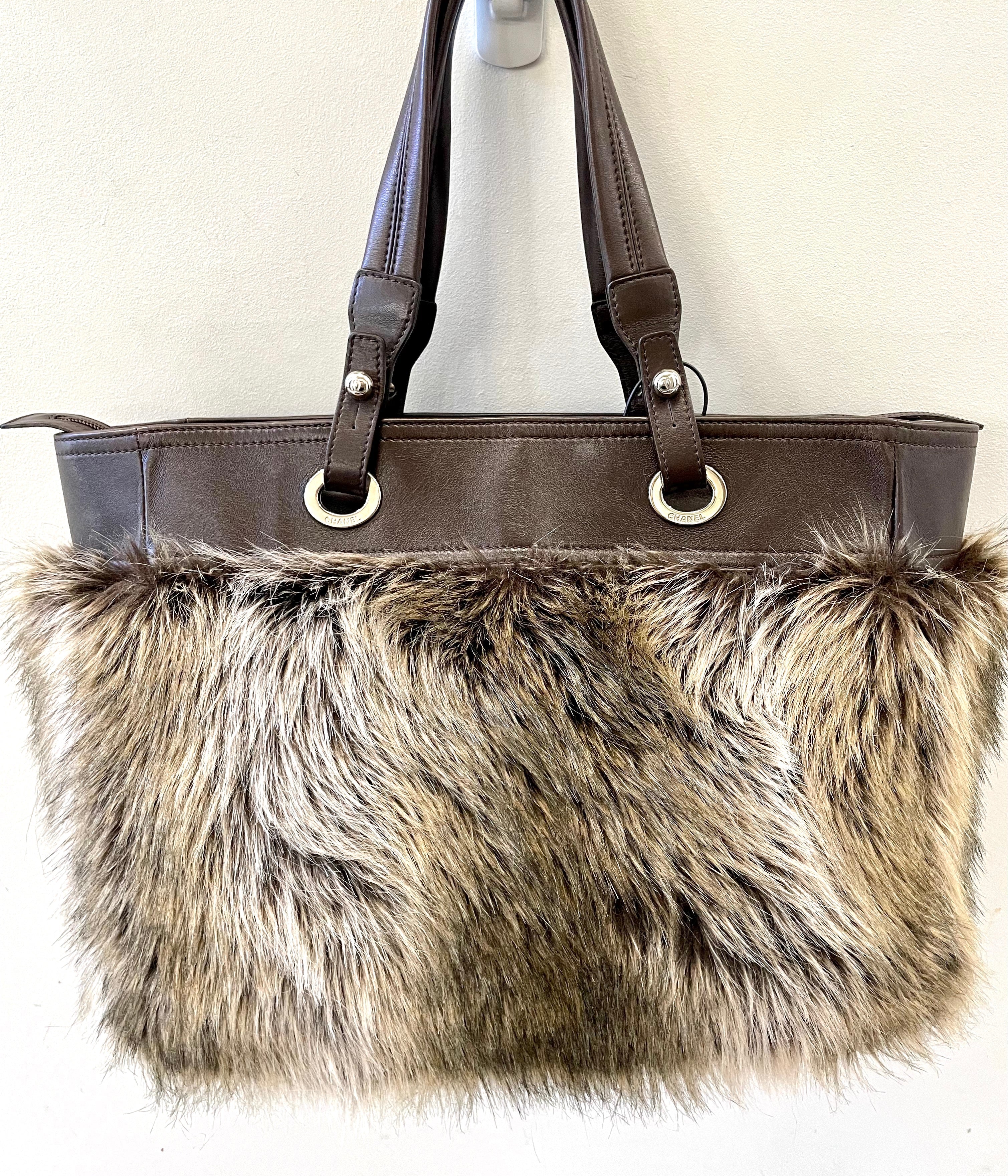CHANEL BIARRITZ FUR LARGE TOTE BAG