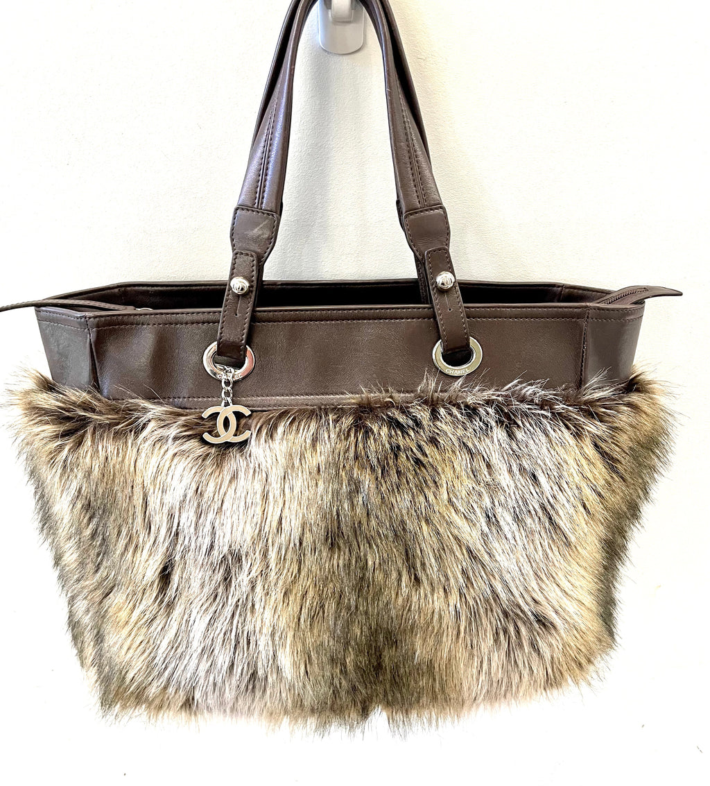 CHANEL BIARRITZ FUR LARGE TOTE BAG