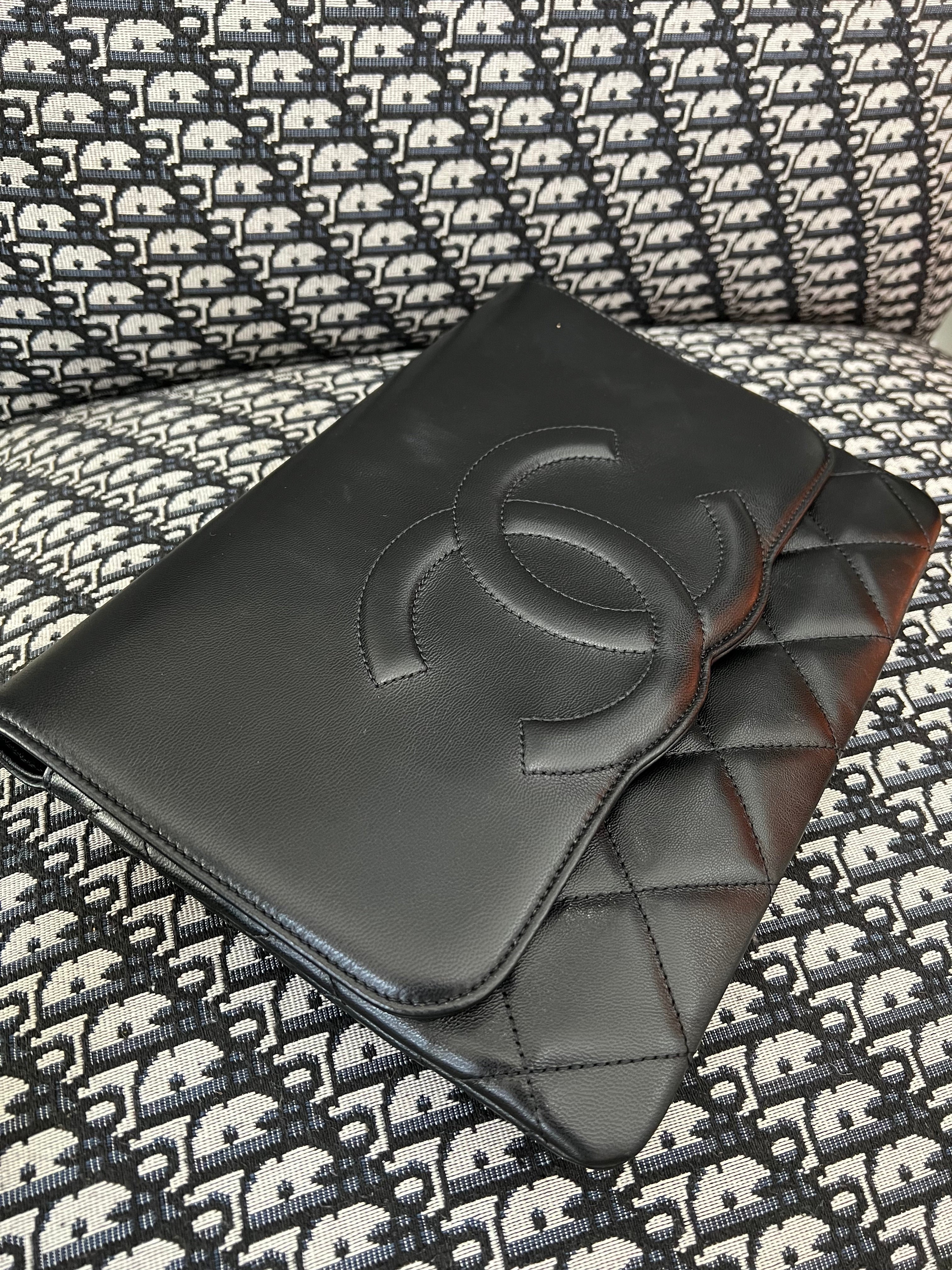CHANEL CC LAMBSKIN CLUTCH BAG