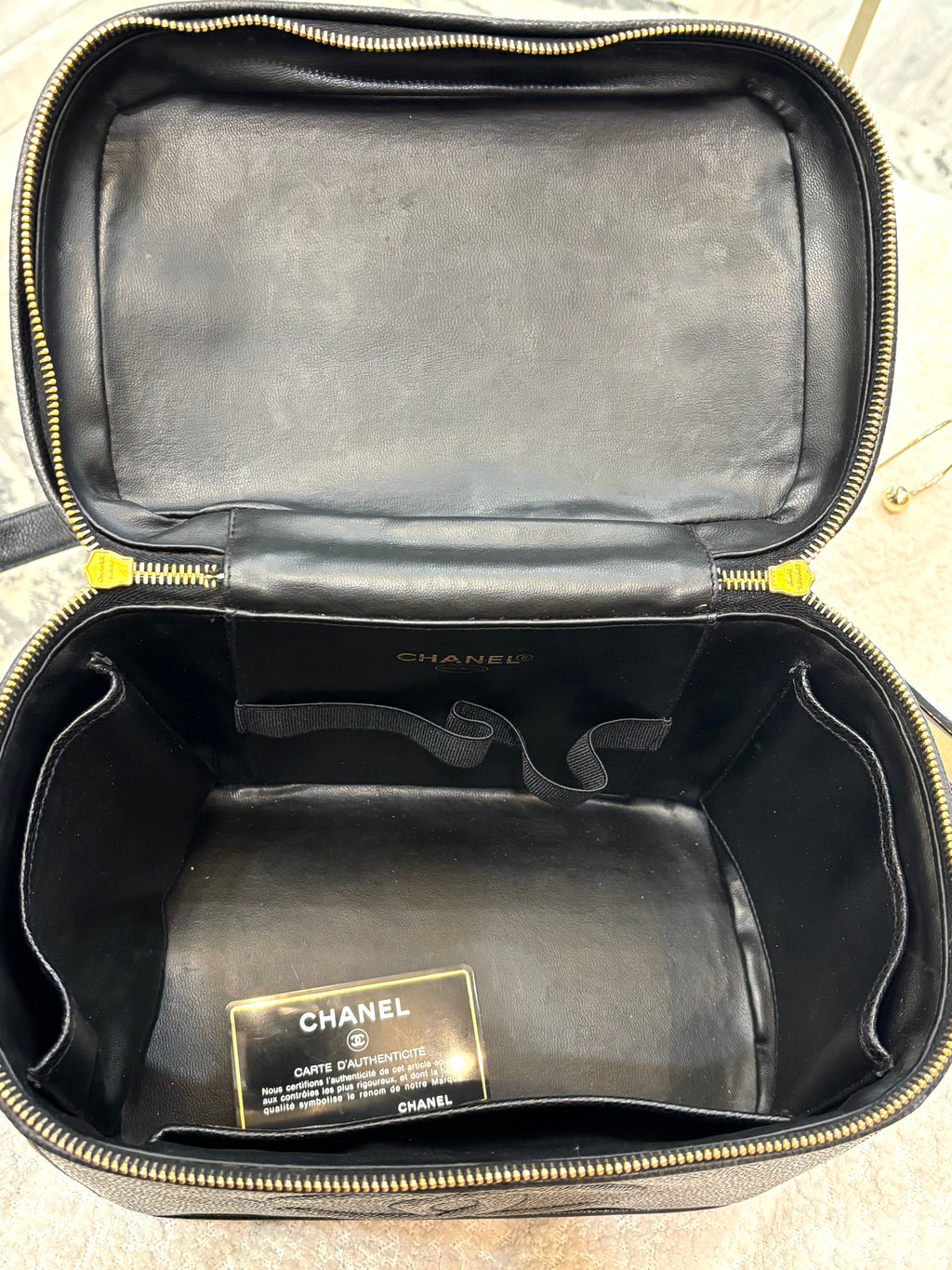 CHANEL CC CAVIAR LEATHER 2WAY VINTAGE VANITY BAG
