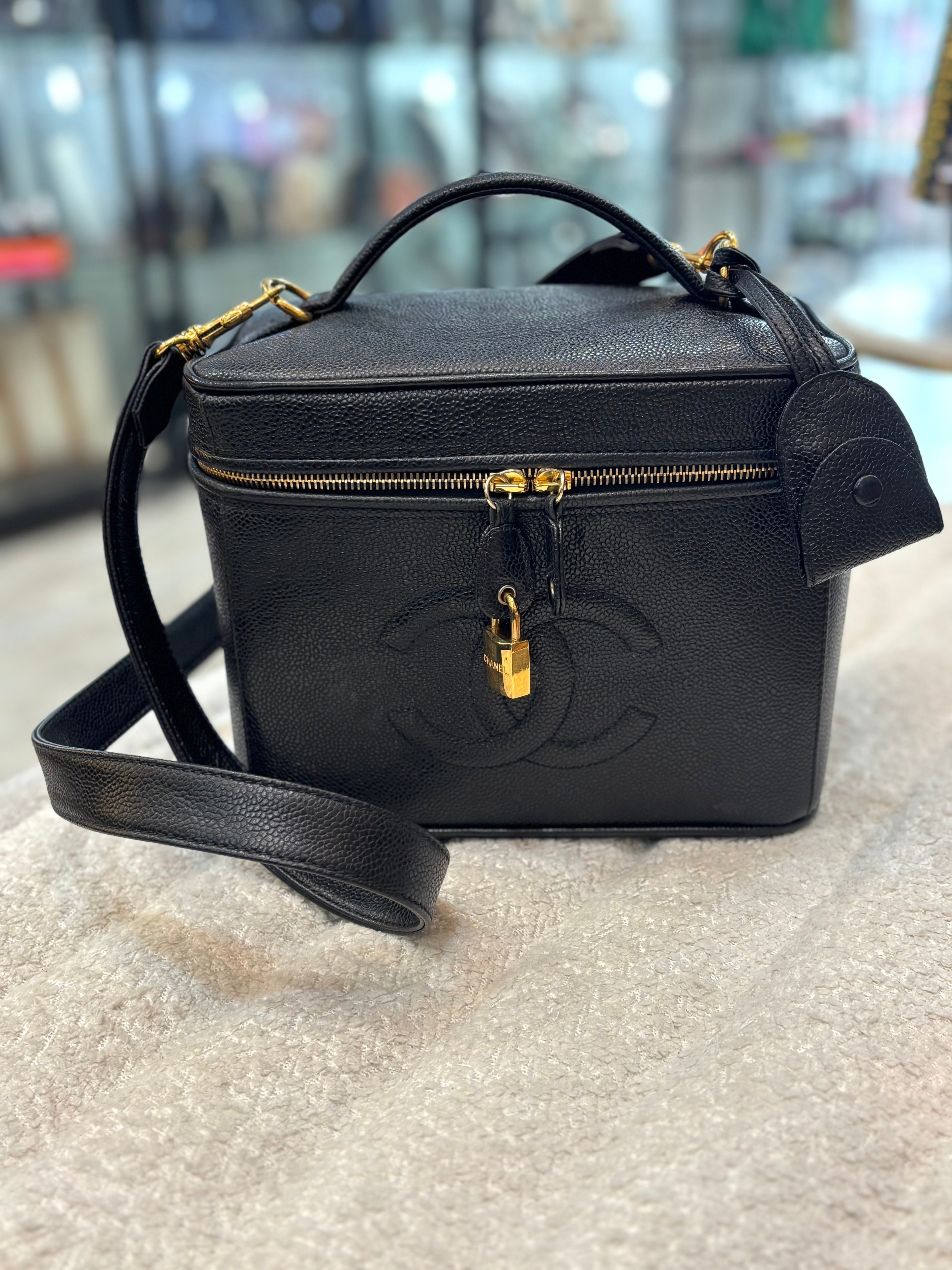 CHANEL CC CAVIAR LEATHER 2WAY VINTAGE VANITY BAG
