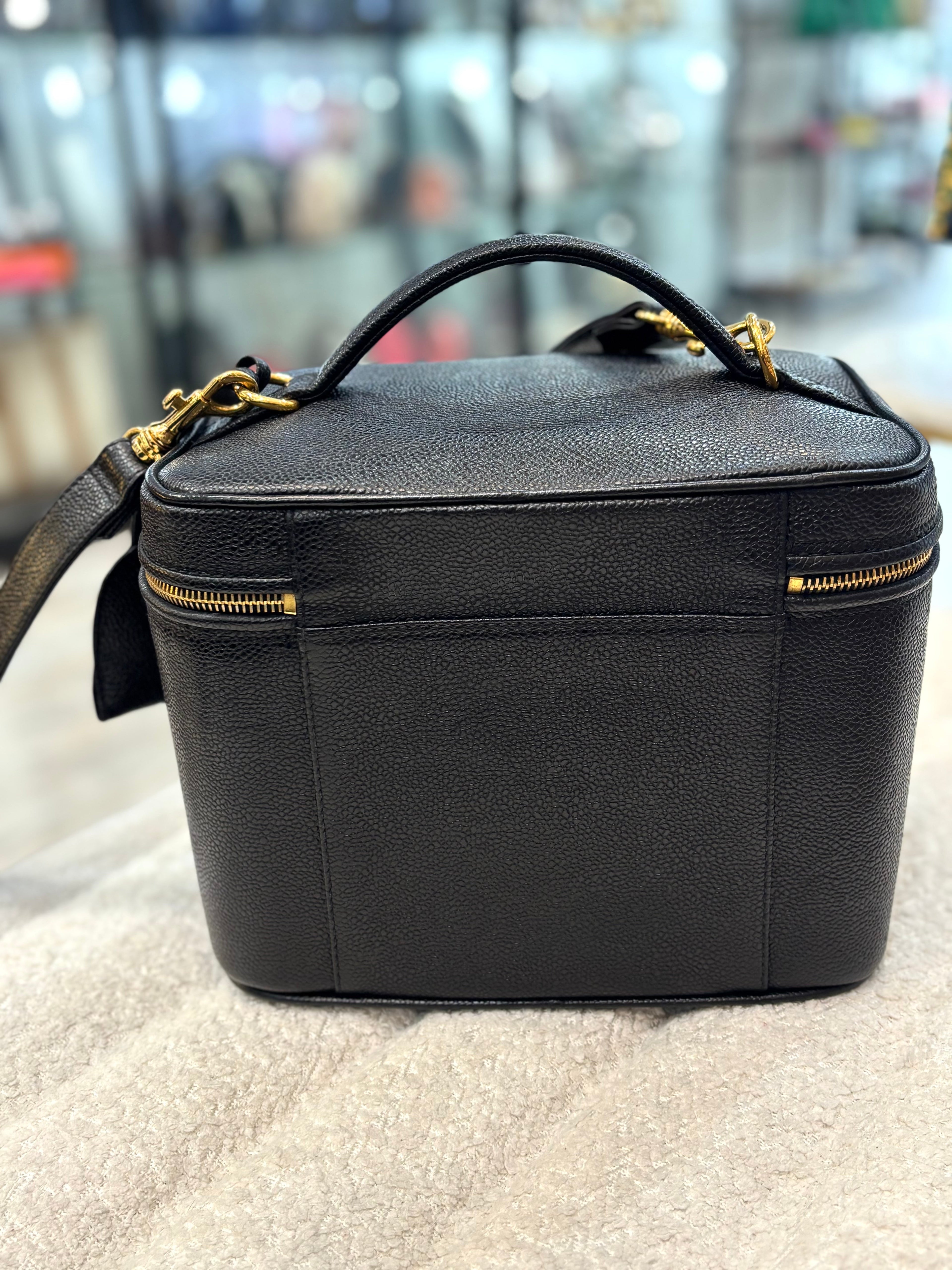 CHANEL CC CAVIAR LEATHER 2WAY VINTAGE VANITY BAG