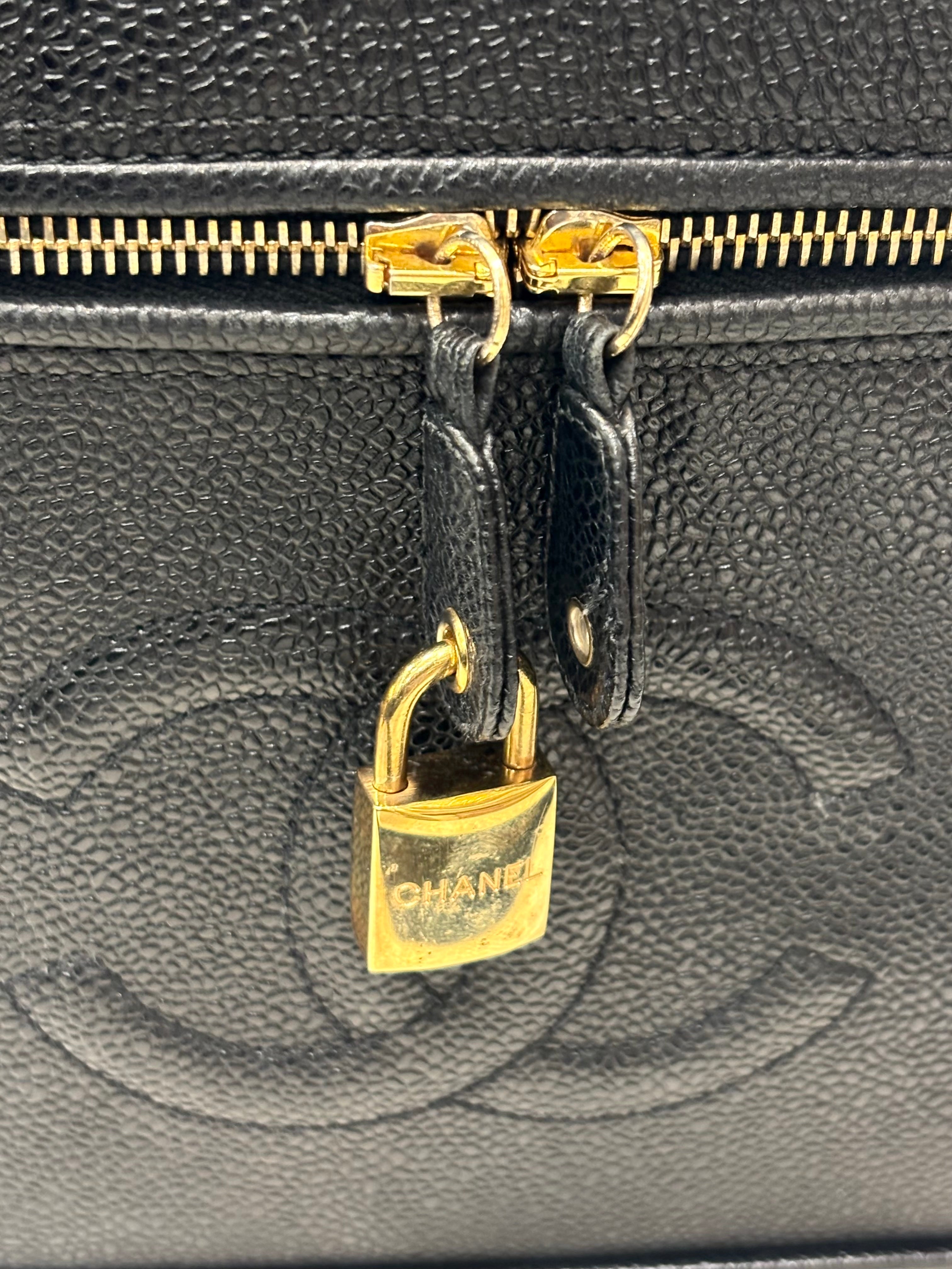 CHANEL CC CAVIAR LEATHER 2WAY VINTAGE VANITY BAG