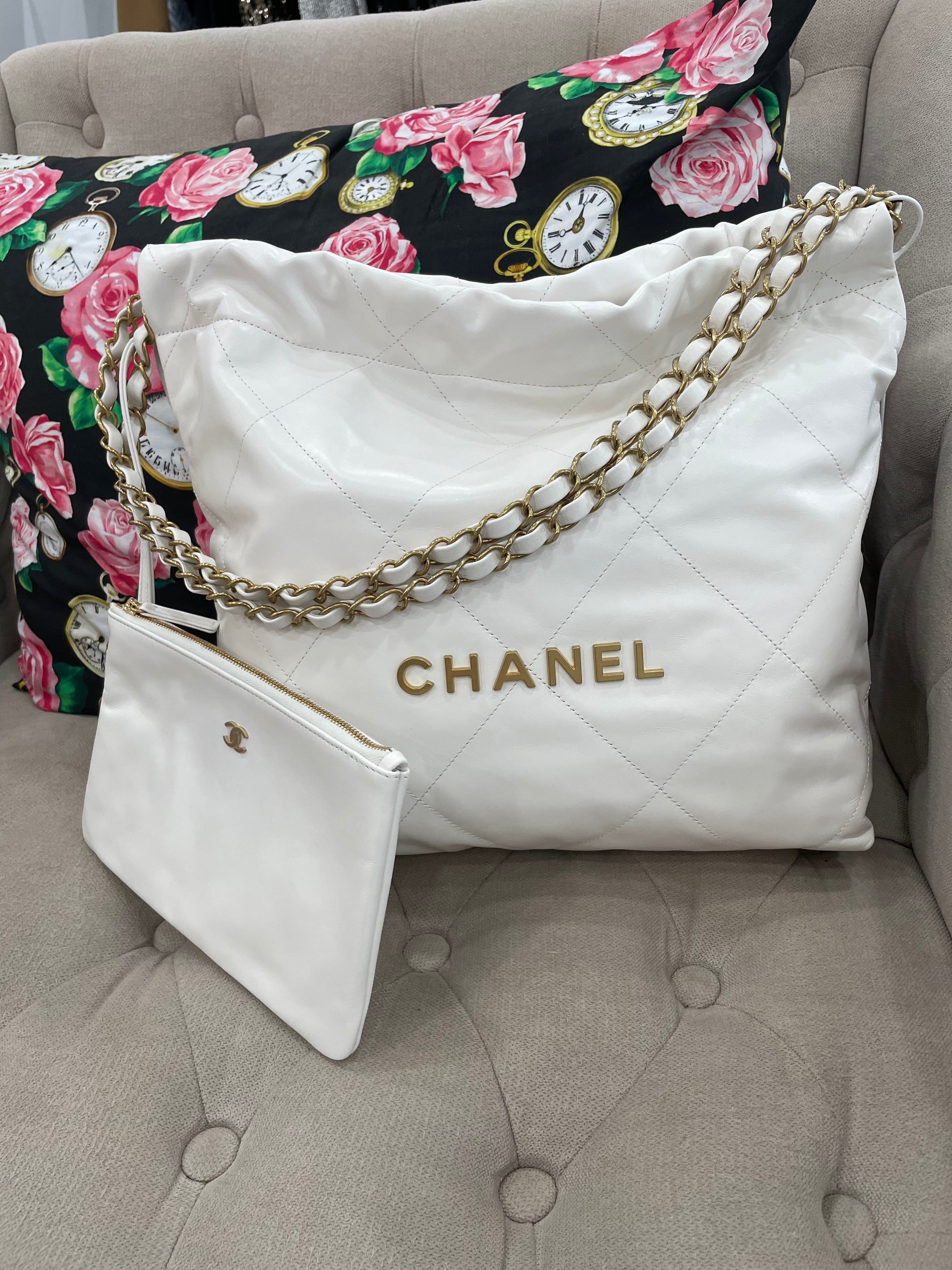 CHANEL CALFSKIN QUILTED SMALL CHANEL 22 HOBO BAG
