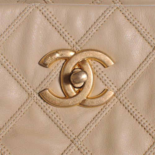 CHANEL CALFSKIN STITCHED CITY ACCORDION TOTE BAG