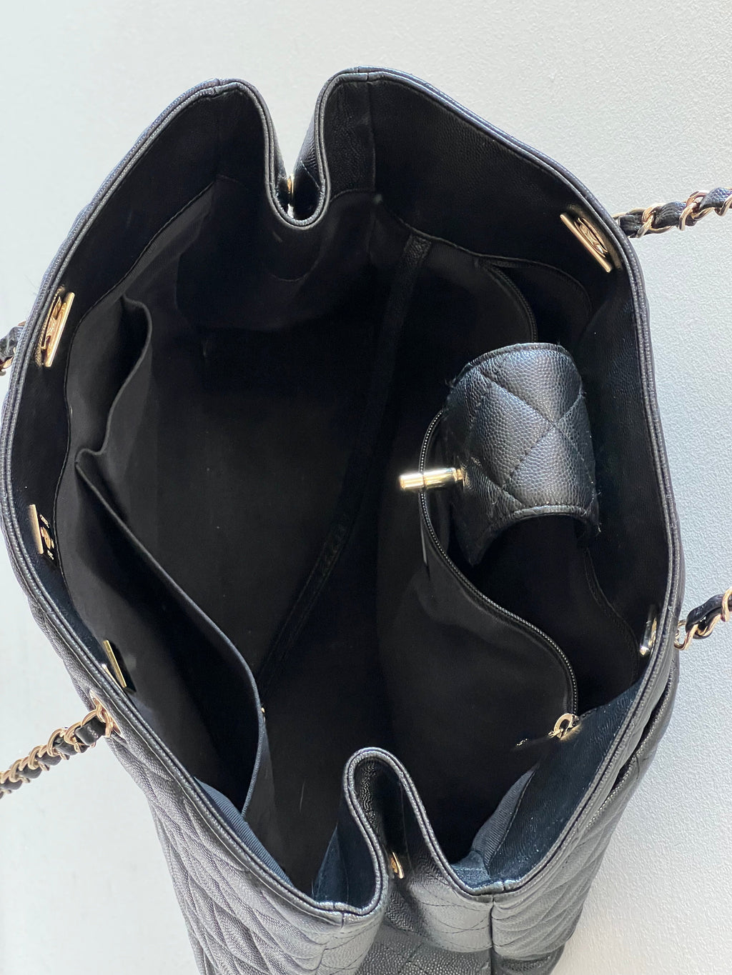 CHANEL CAVIAR QUILTED GRAND SHOPPING TOTE BAG-HS