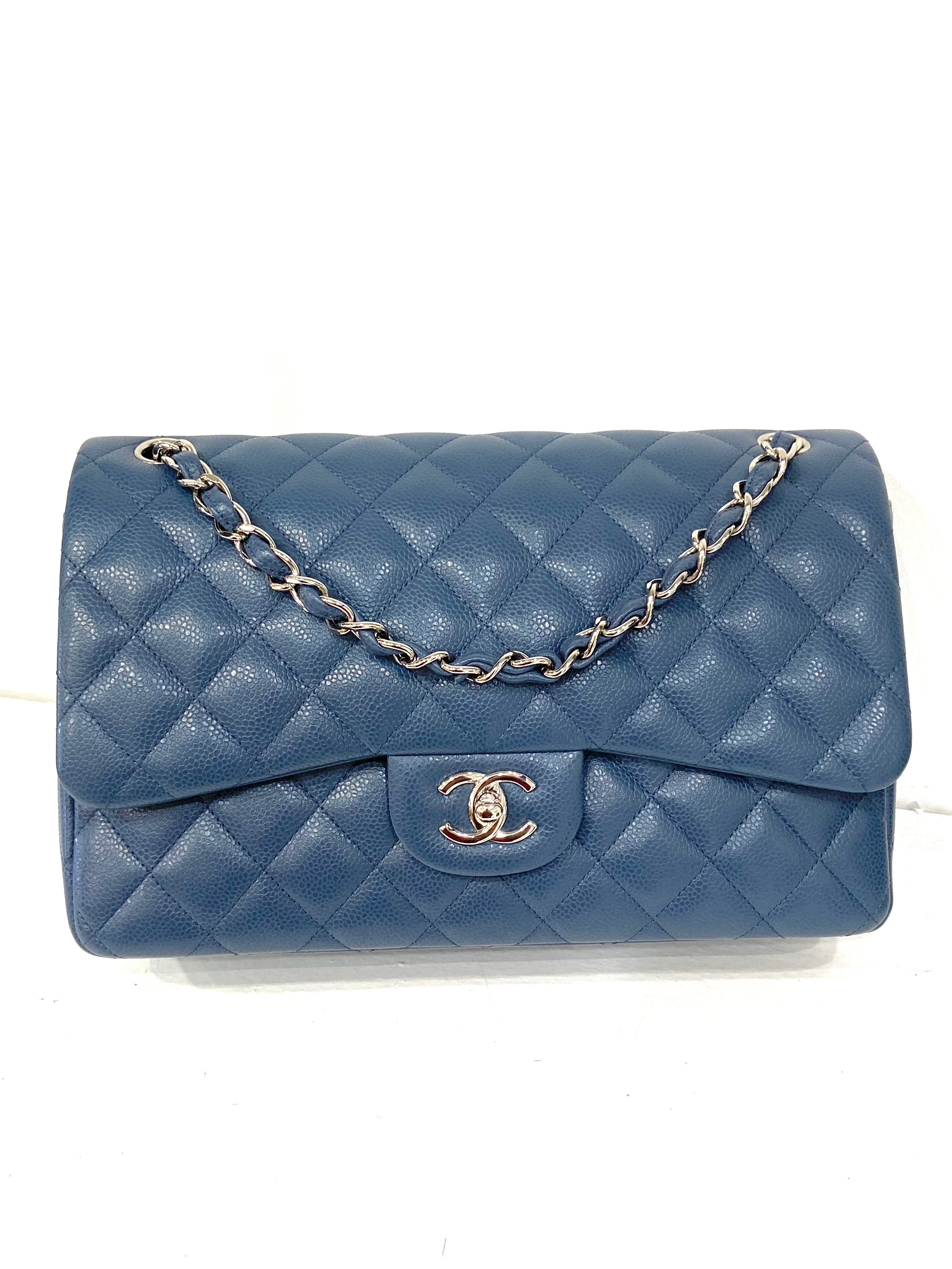 CHANEL CAVIAR QUILTED JUMBO DOUBLE FLAP BAG-HS