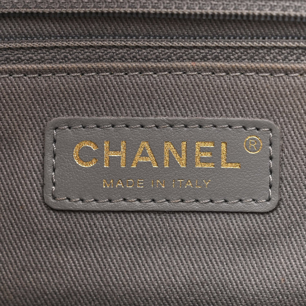 CHANEL CAVIAR QUILTED SMALL BUSINESS AFFINITY SHOPPING TOTE