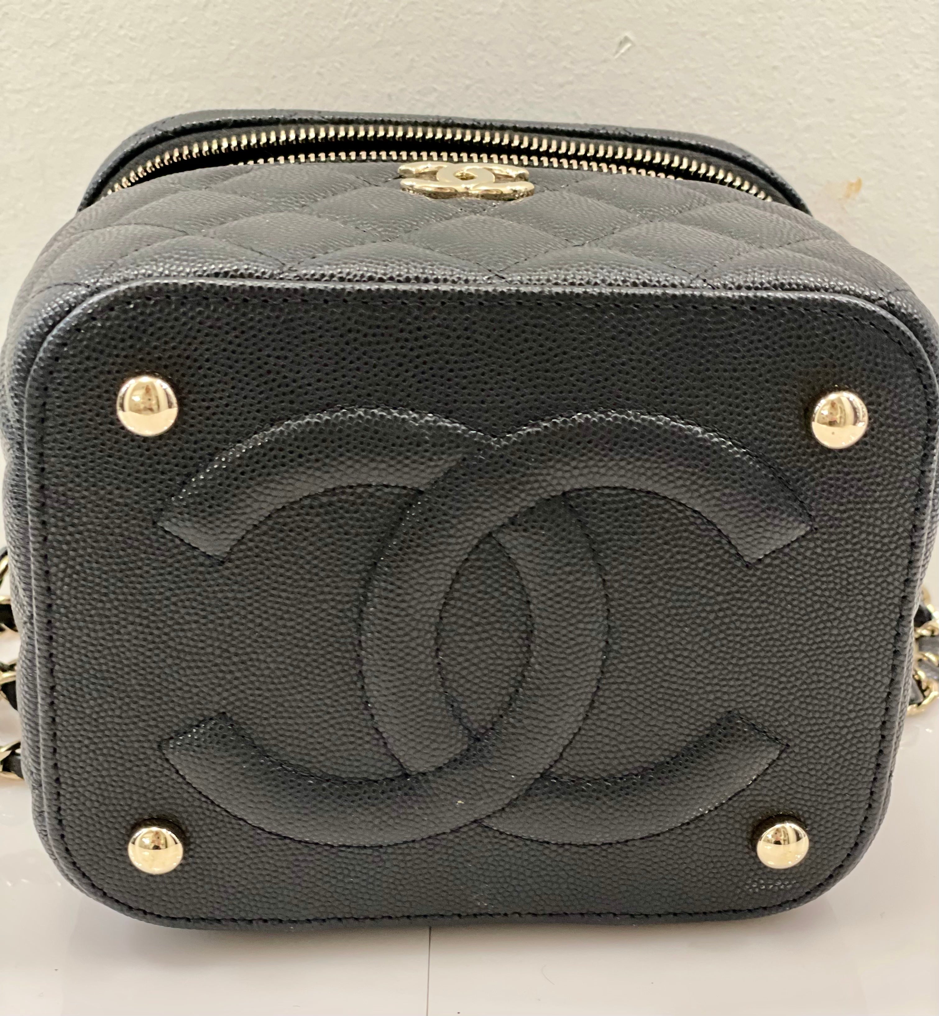CHANEL CC CAVIAR QUILTED MINI VANITY SHOULDER BAG