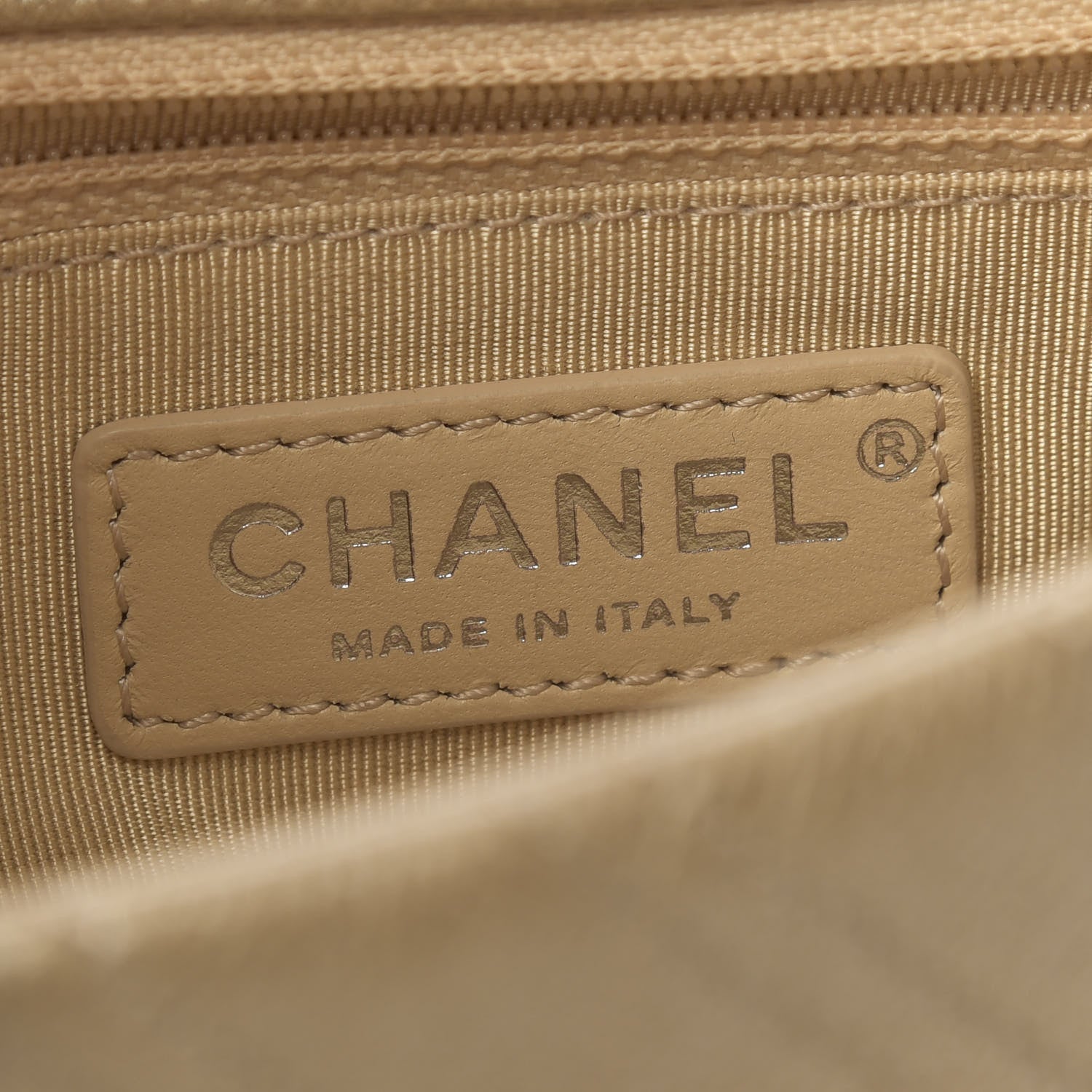 CHANEL CHEVRON QUILTED CALFSKIN STUDDED FLAP SMALL SHOULDER BAG