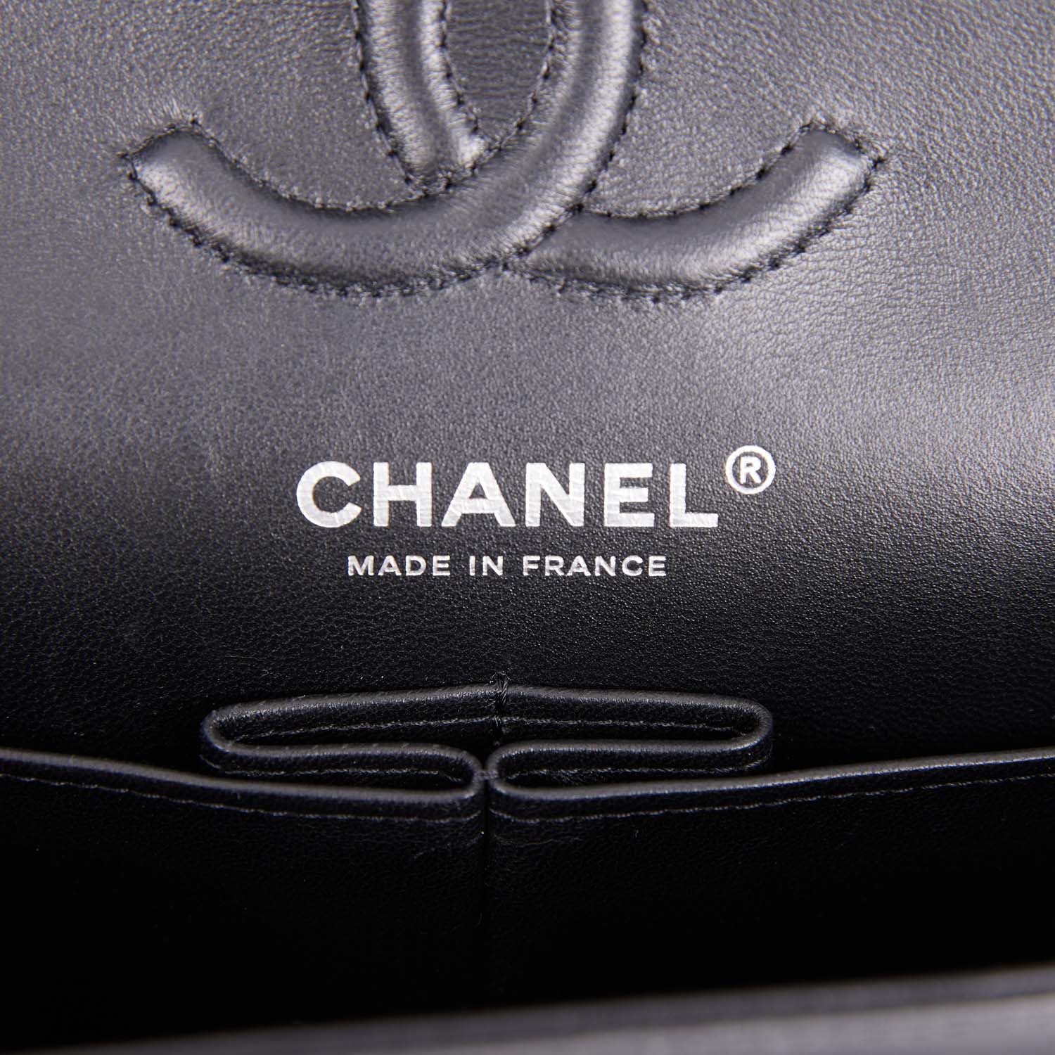 CHANEL CLASSIC CHEVRON-QUILTED LAMBSKIN DOUBLE FLAP JUMBO BAG