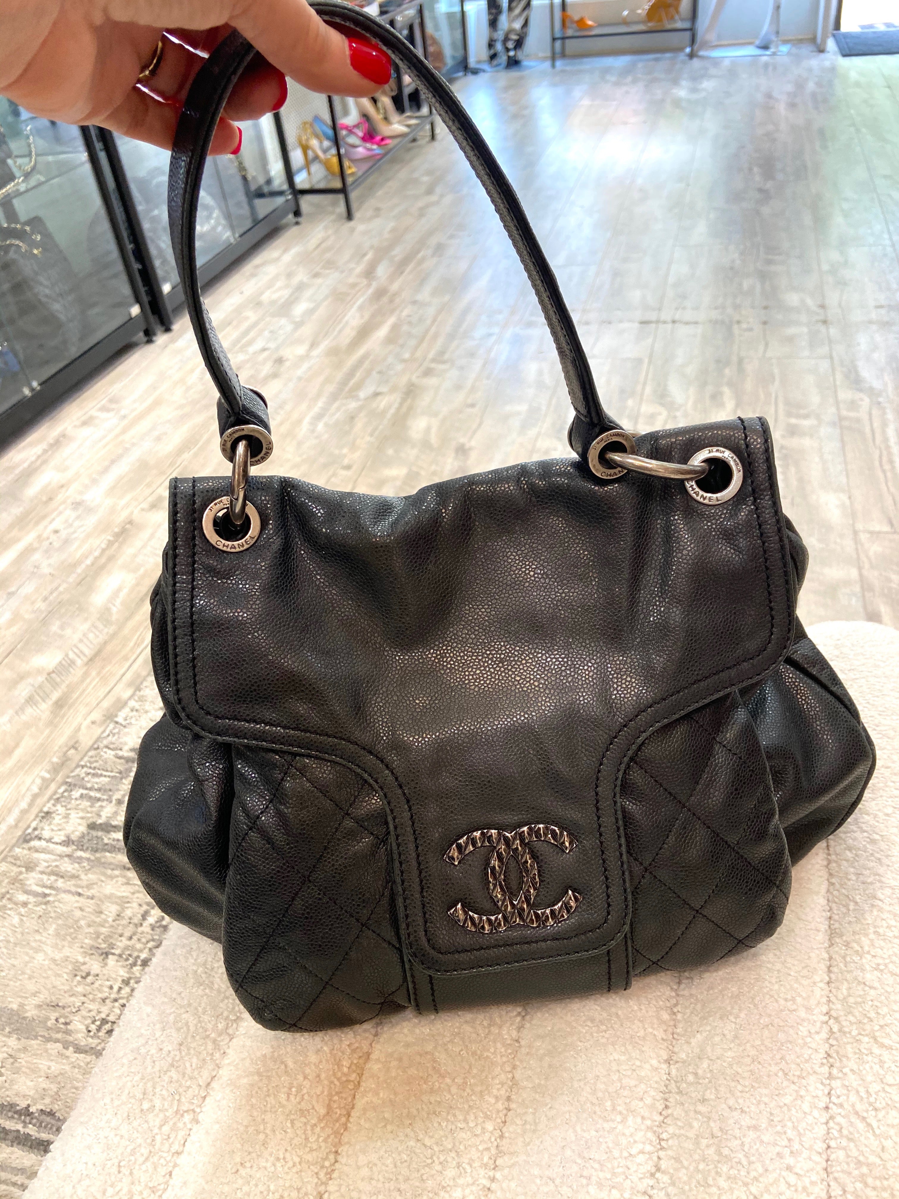 CHANEL GLAZED CAVIAR COCO RIDER FLAP BAG
