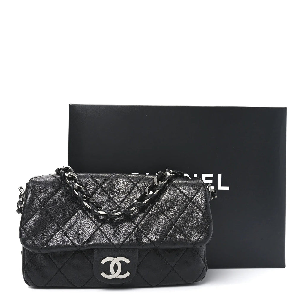 CHANEL GLAZED CAVIAR QUILTED MODERN CHAIN BAG