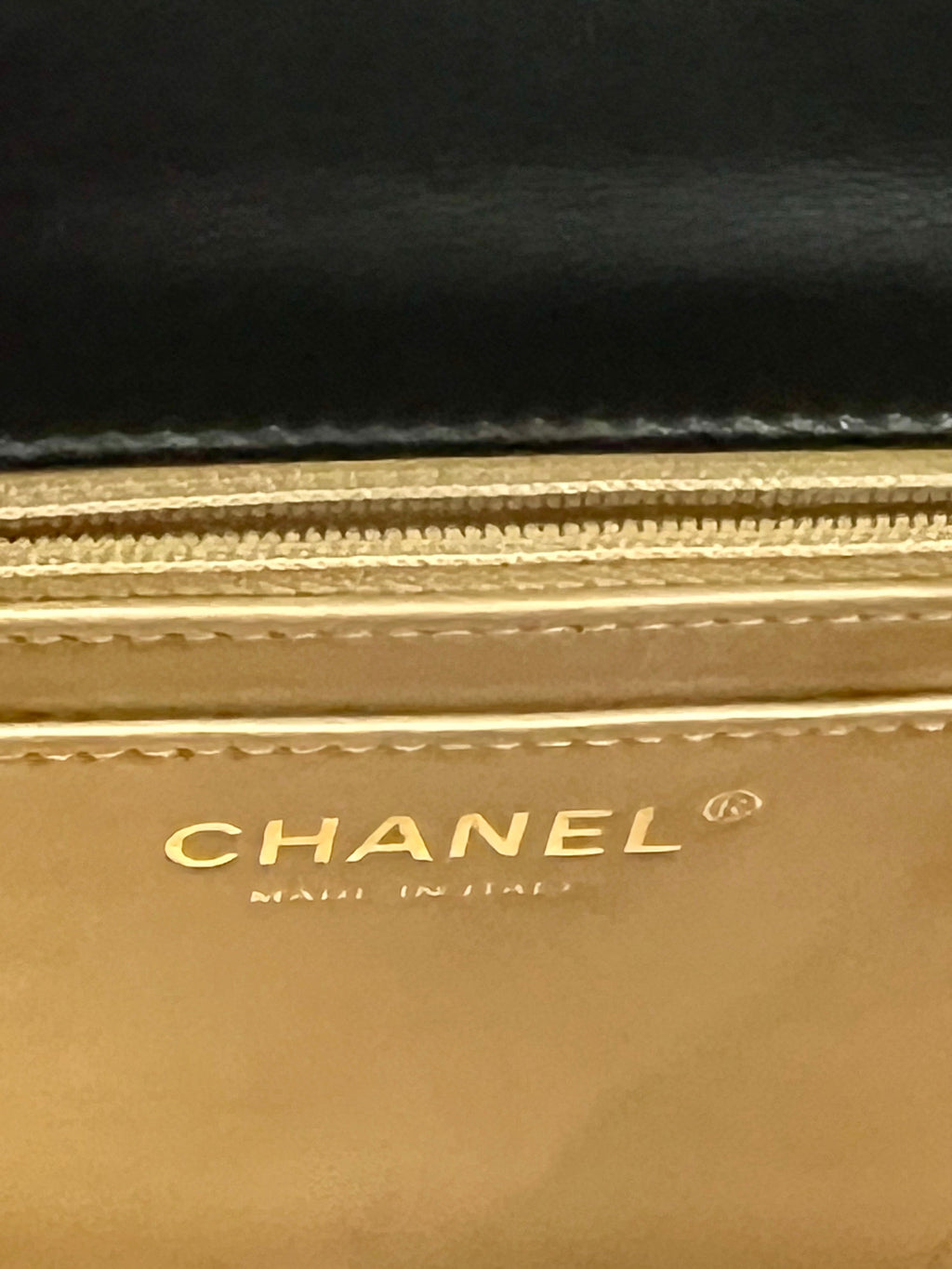 CHANEL QUILTED LAMBSKIN PEARL CRUSH CLUTCH WITH CHAIN