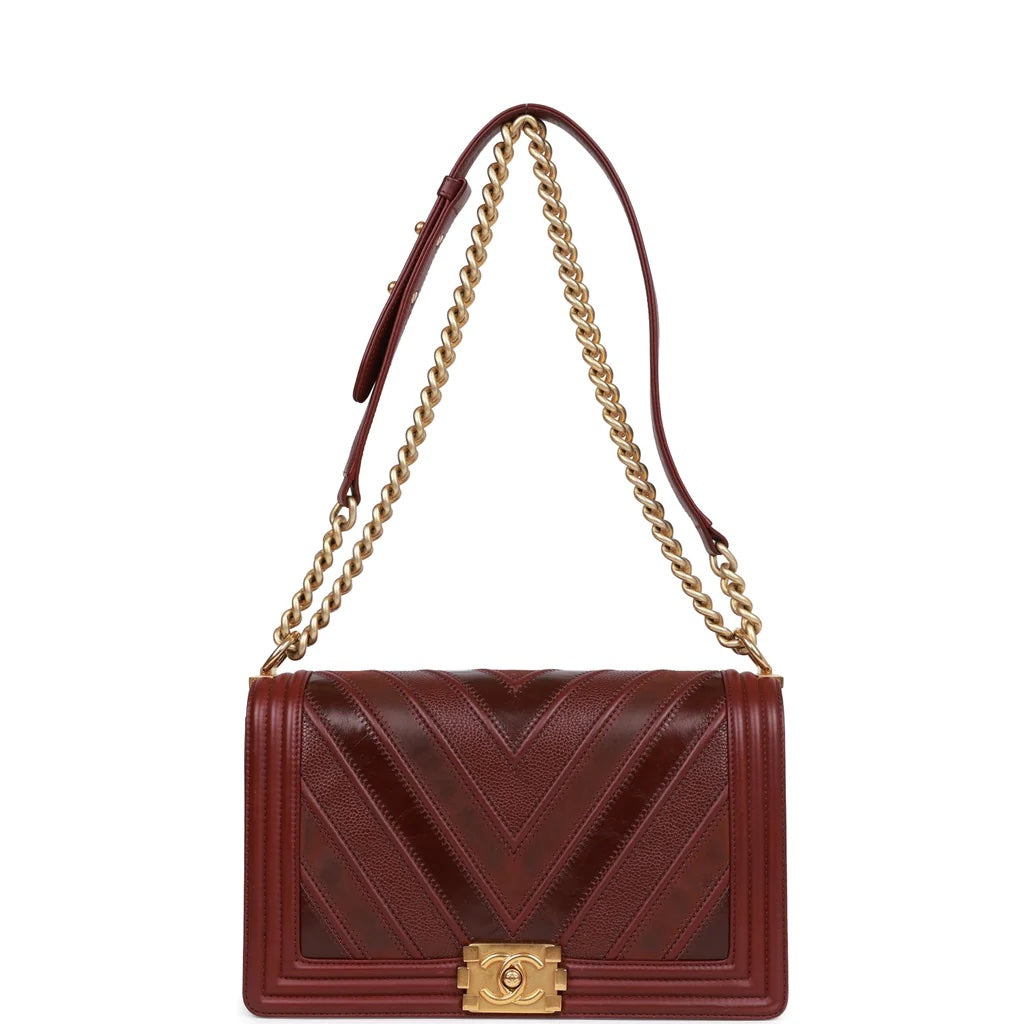 CHANEL CHEVRON QUILTED LAMBSKIN BOY BAG NEW MEDIUM