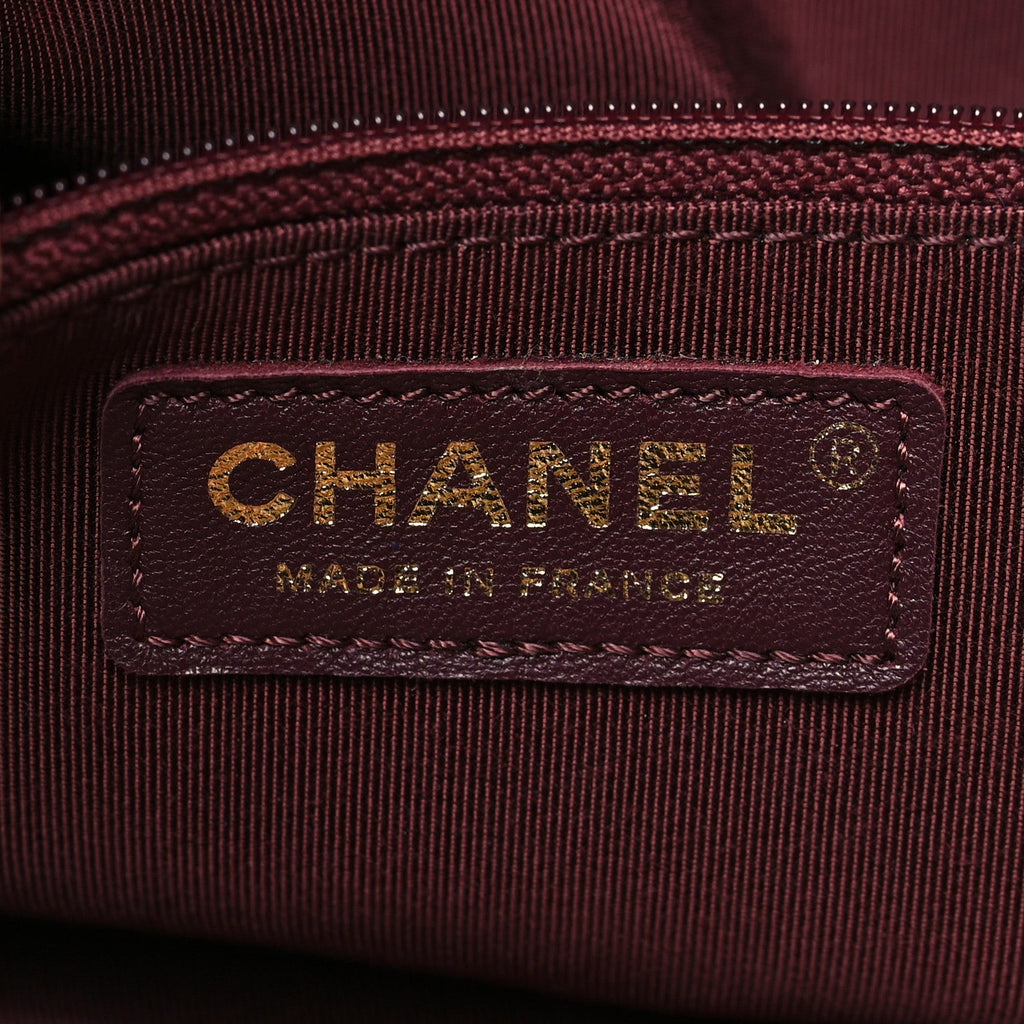 CHANEL PARIS ROME ON MY SHOULDER QUILTED CALFSKIN BUCKET BAG