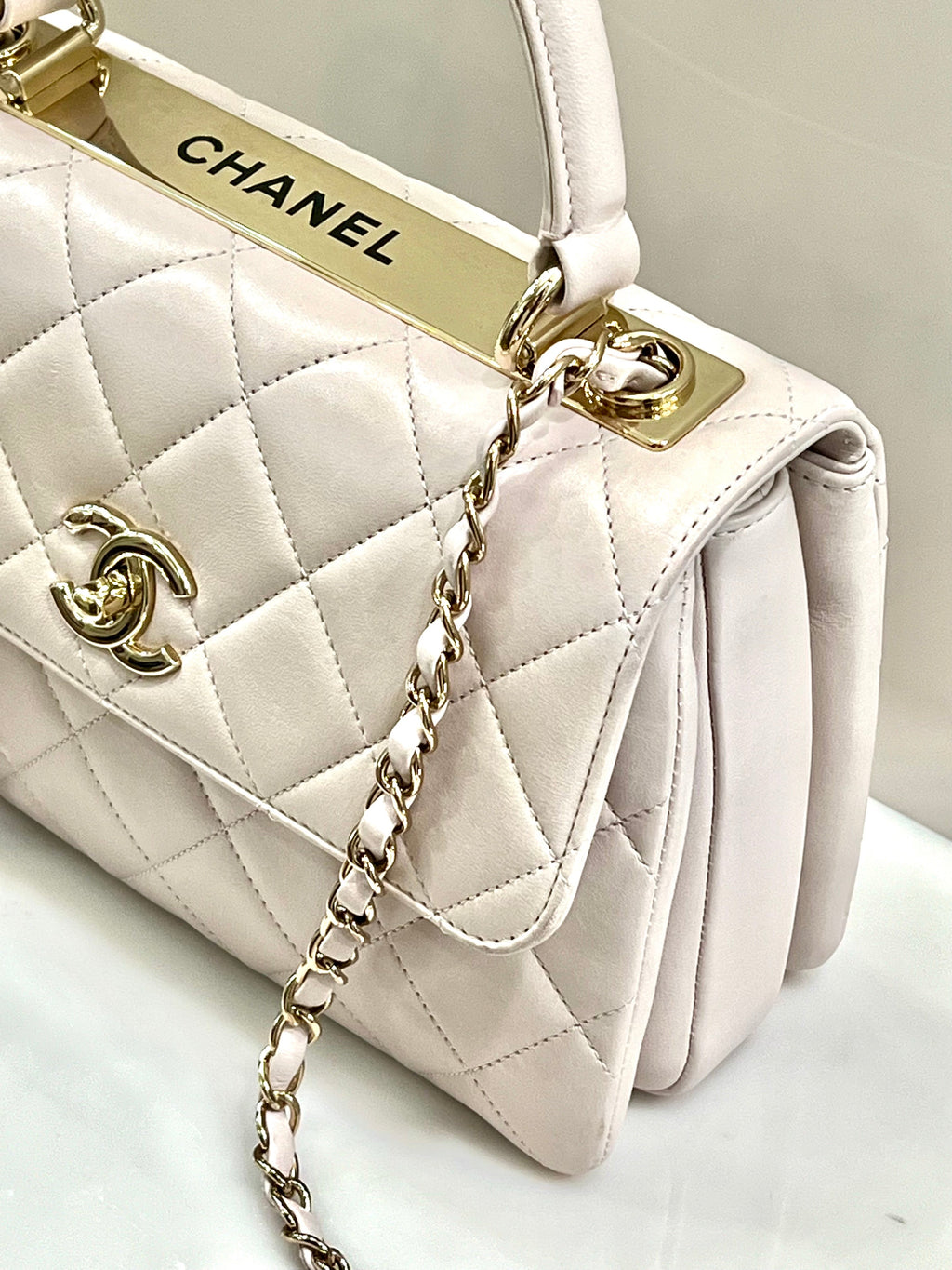 CHANEL QUILTED LAMBSKIN SMALL TRENDY CC HANDLE FLAP BAG PALE PINK