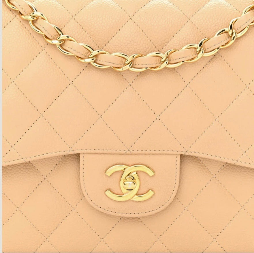 CHANEL CLASSIC CAVIAR QUILTED JUMBO DOUBLE FLAP BAG